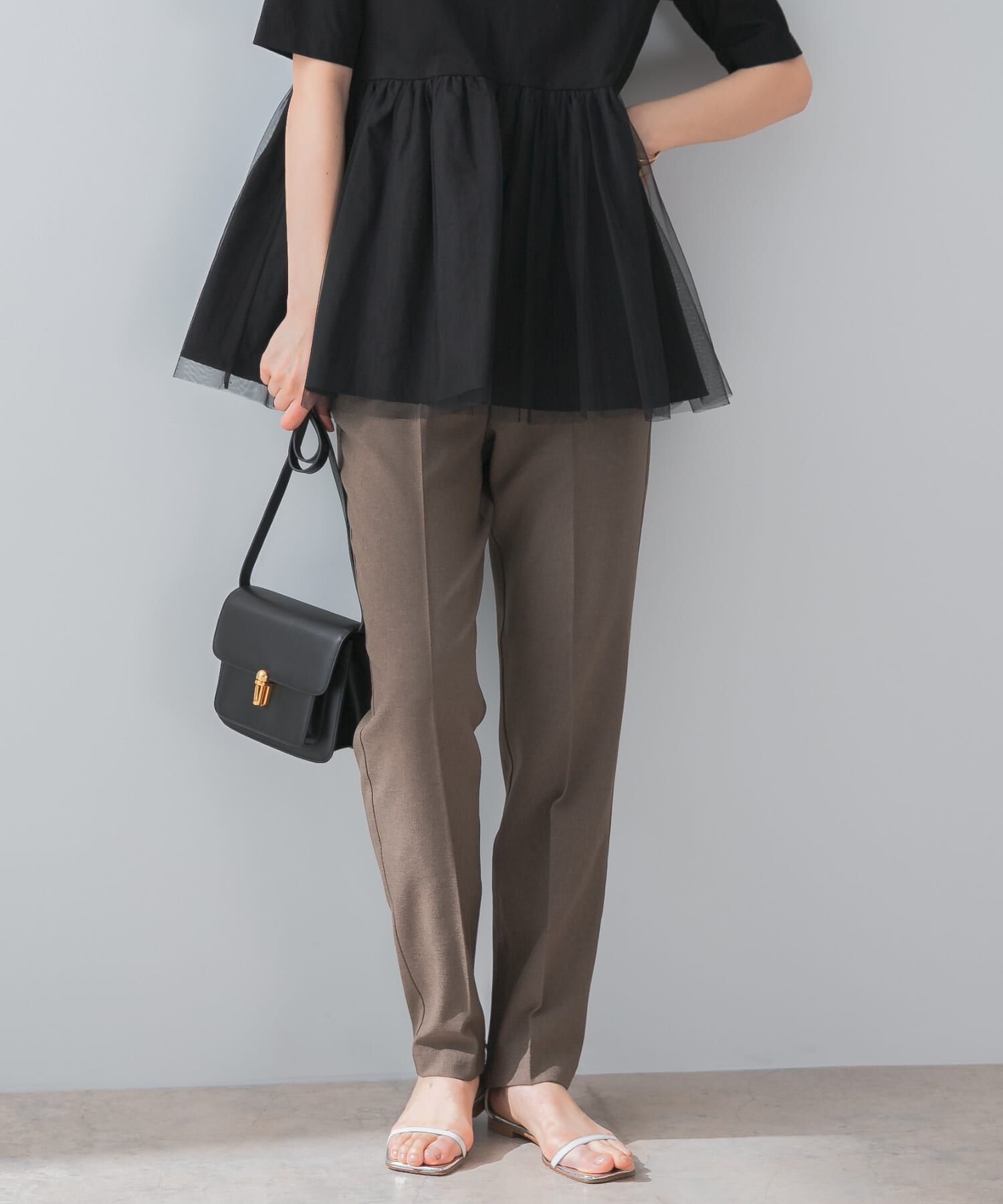 URBAN RESEARCH ROSSO「『UR TECH DRYLUXE』F by ROSSO　センタープレスストレートパンツ」|その他|モカ