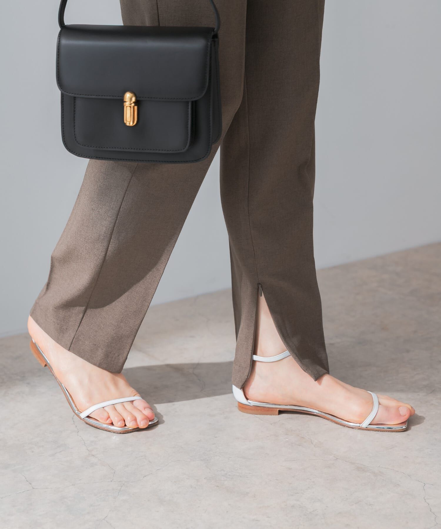 URBAN RESEARCH ROSSO「『UR TECH DRYLUXE』F by ROSSO　センタープレスストレートパンツ」|その他|