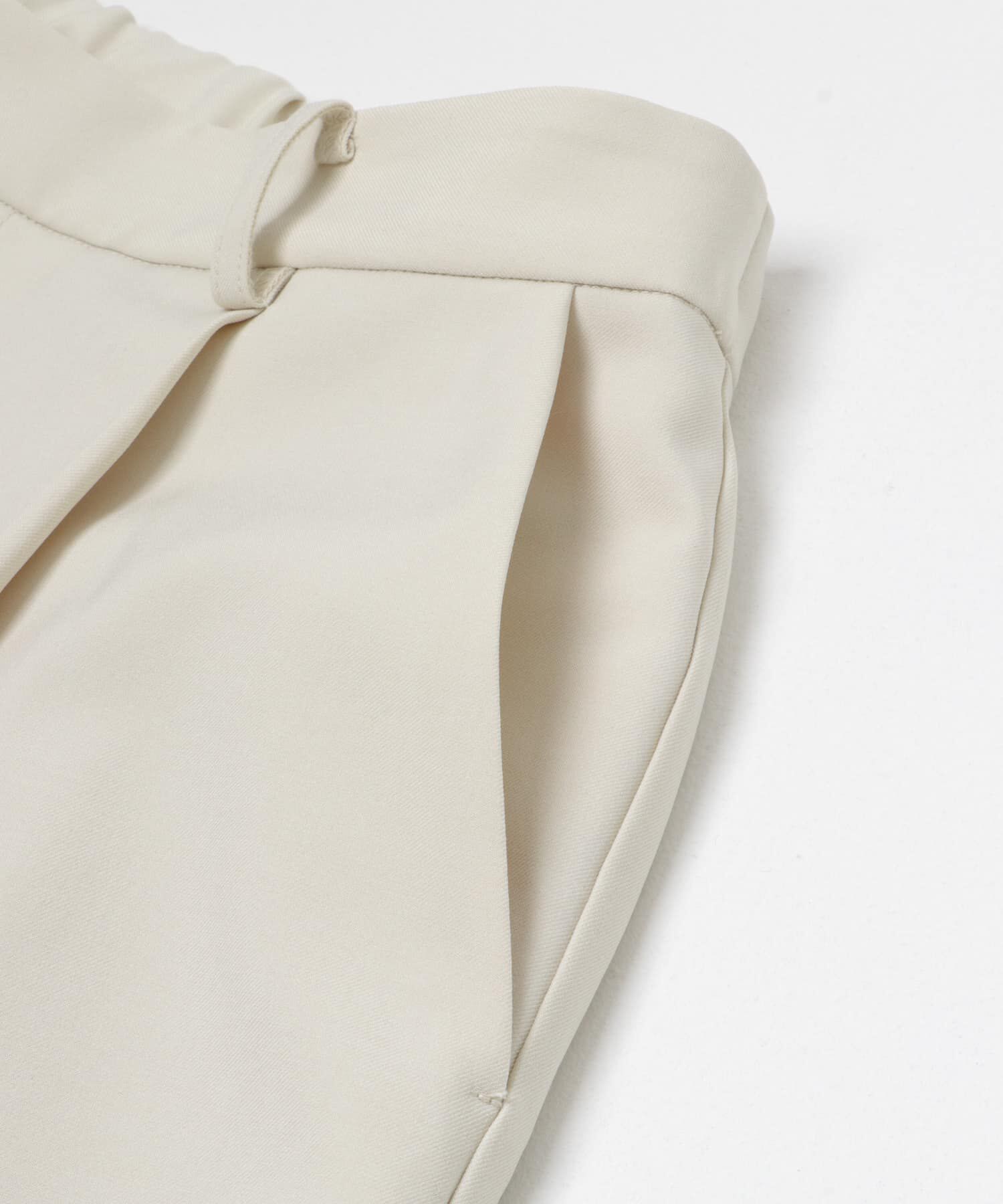 URBAN RESEARCH DOORS「『WEB/一部店舗限定』センタープレスフレアパンツ」|その他|