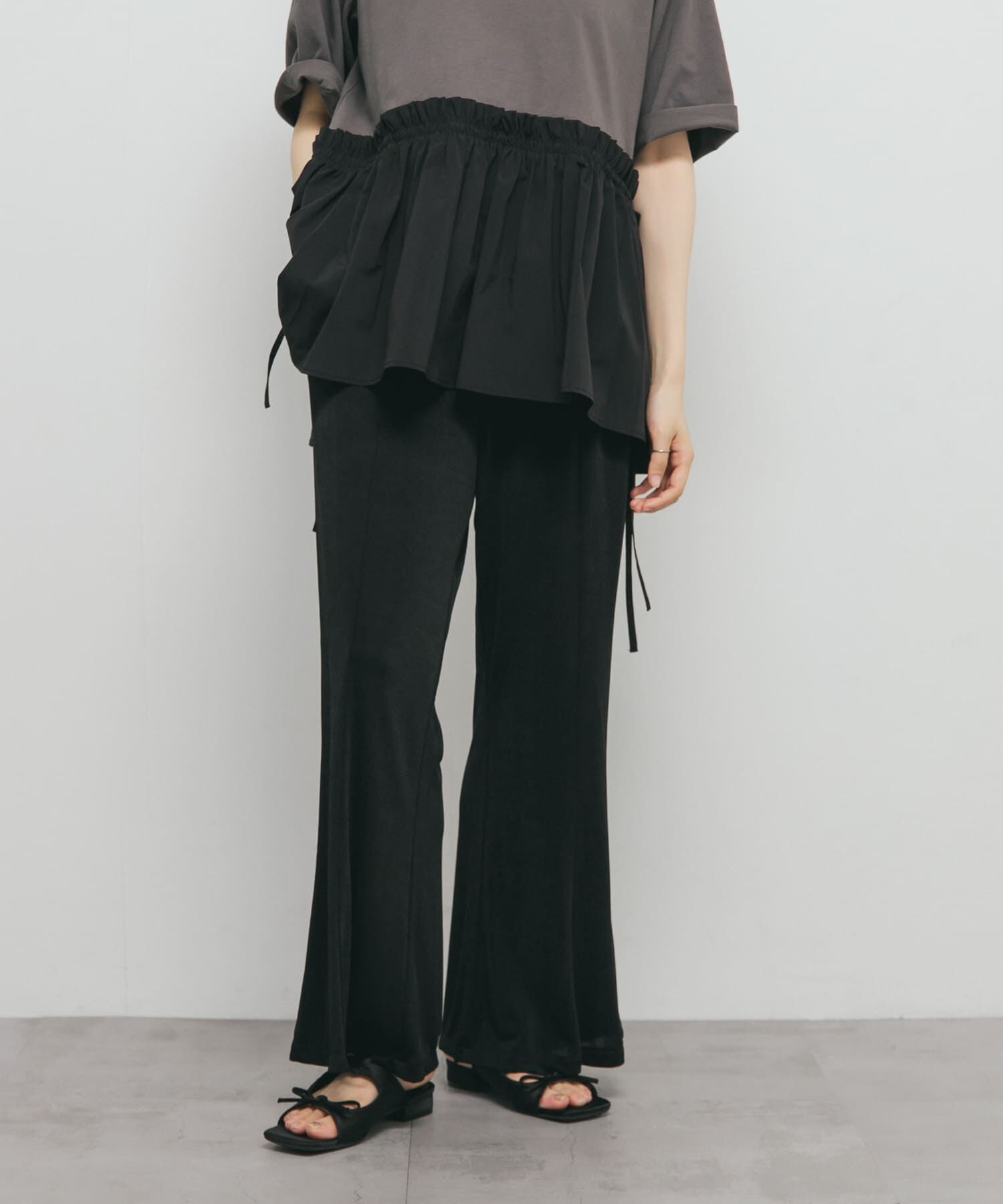  「シャイニーイージーフレアパンツ」|その他|