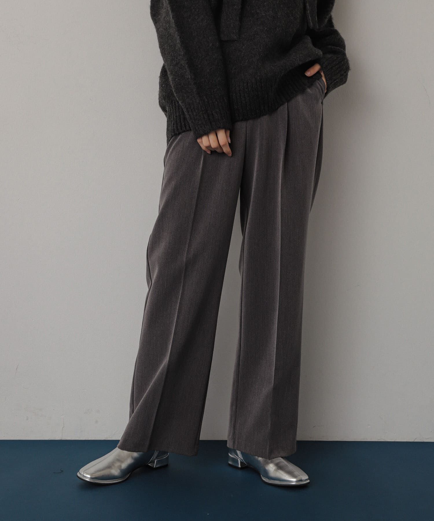 SENSE OF PLACE by URBAN RESEARCH「センタープレスストレートパンツ」|その他|グレー