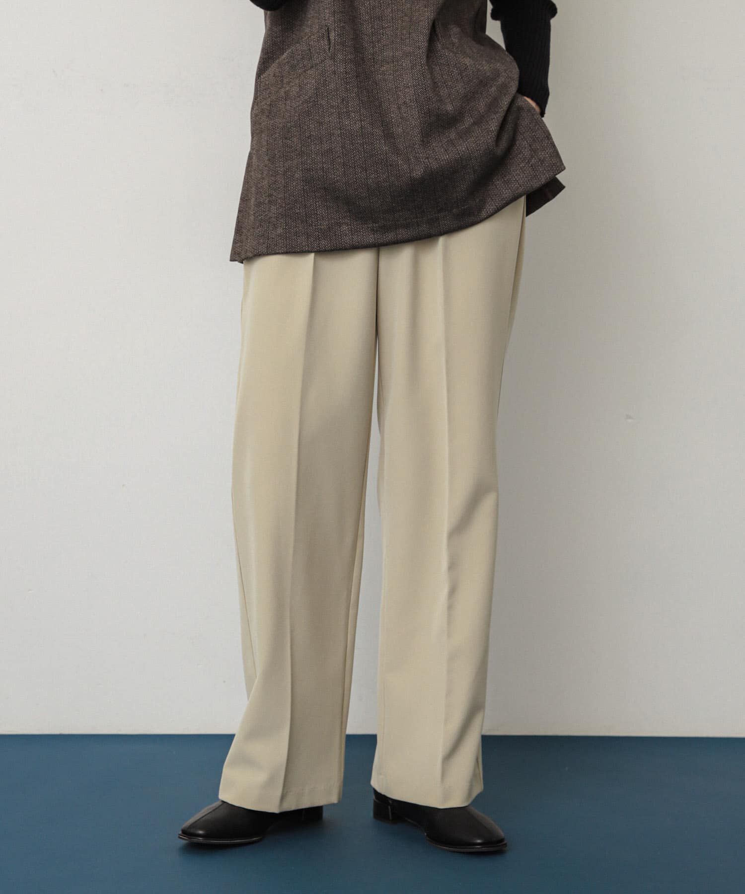 SENSE OF PLACE by URBAN RESEARCH「センタープレスストレートパンツ」|その他|ベージュ