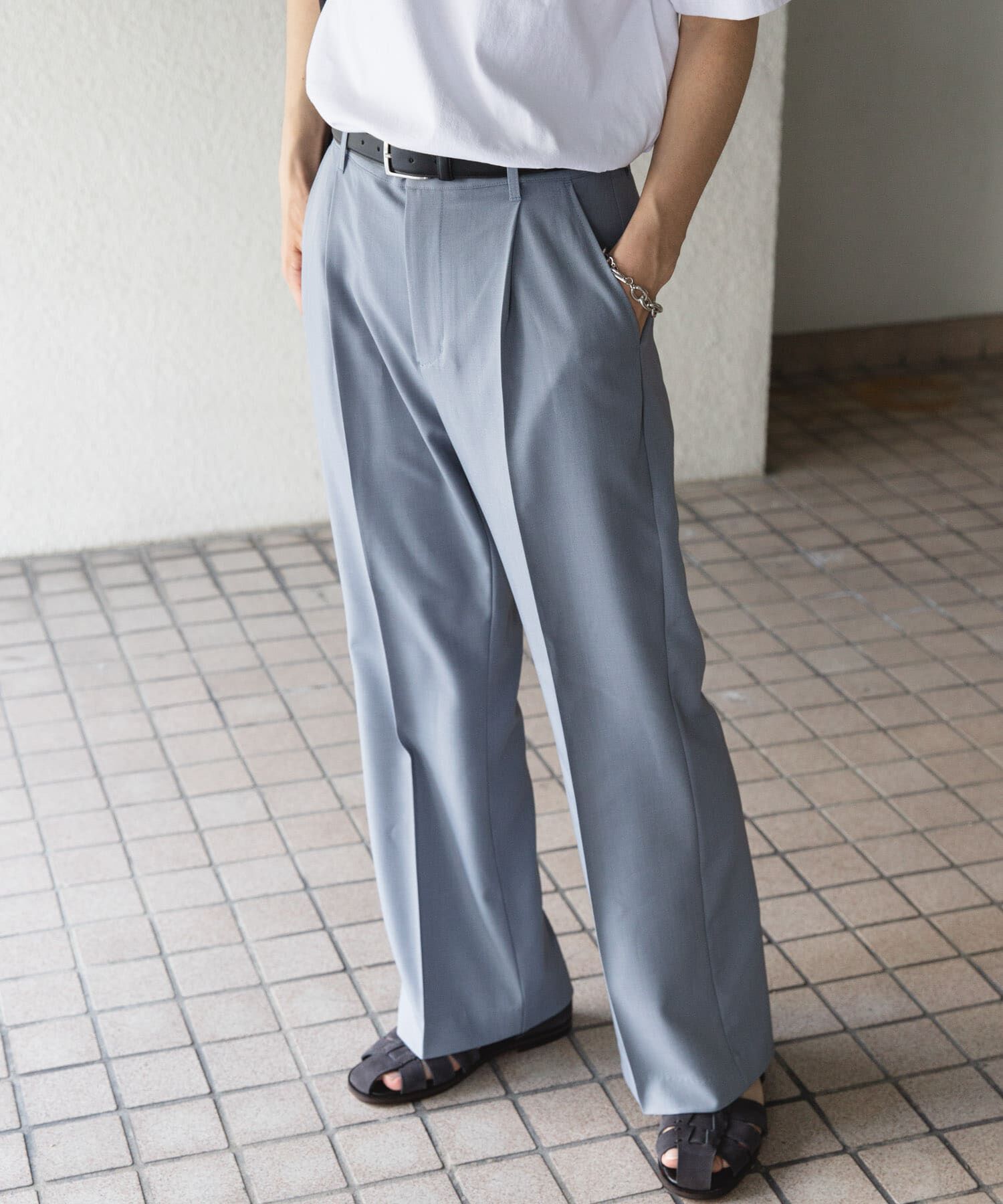 SENSE OF PLACE by URBAN RESEARCH「ドレープフレアスラックス」|その他|ブルー