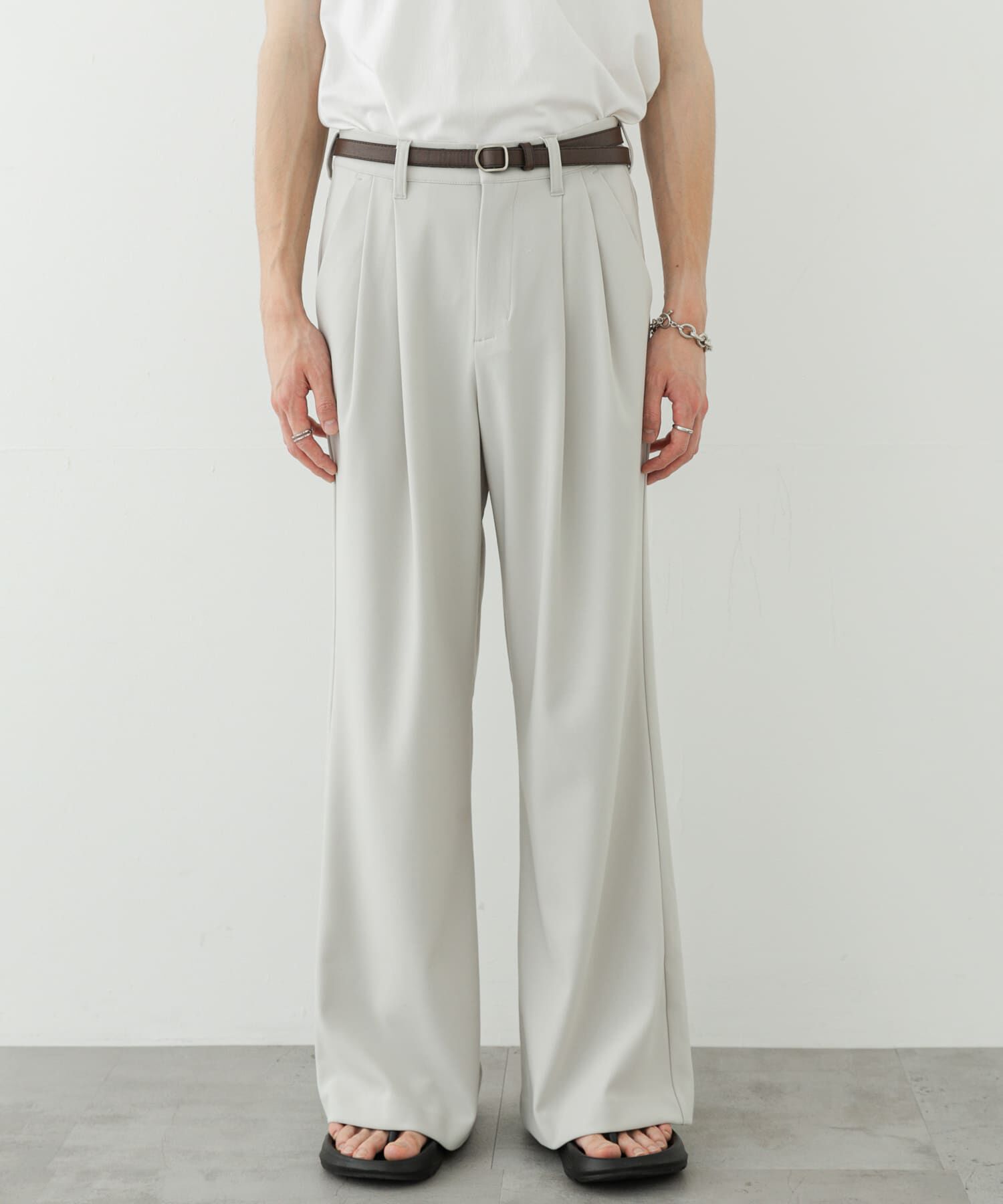 SENSE OF PLACE by URBAN RESEARCH「2タックフレアワイドスラックス」|その他|