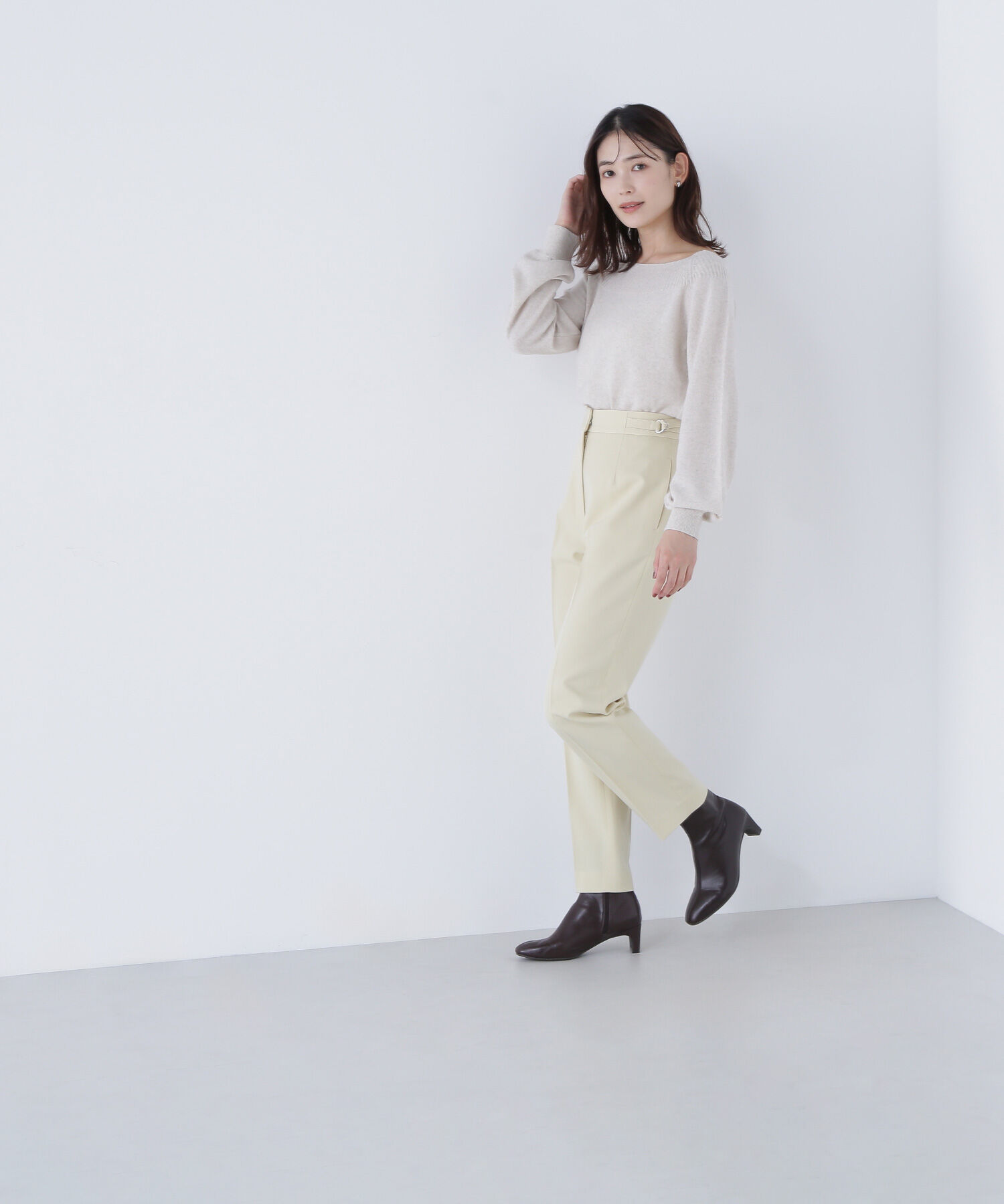  「サイドバックルテーパードパンツ」|その他|