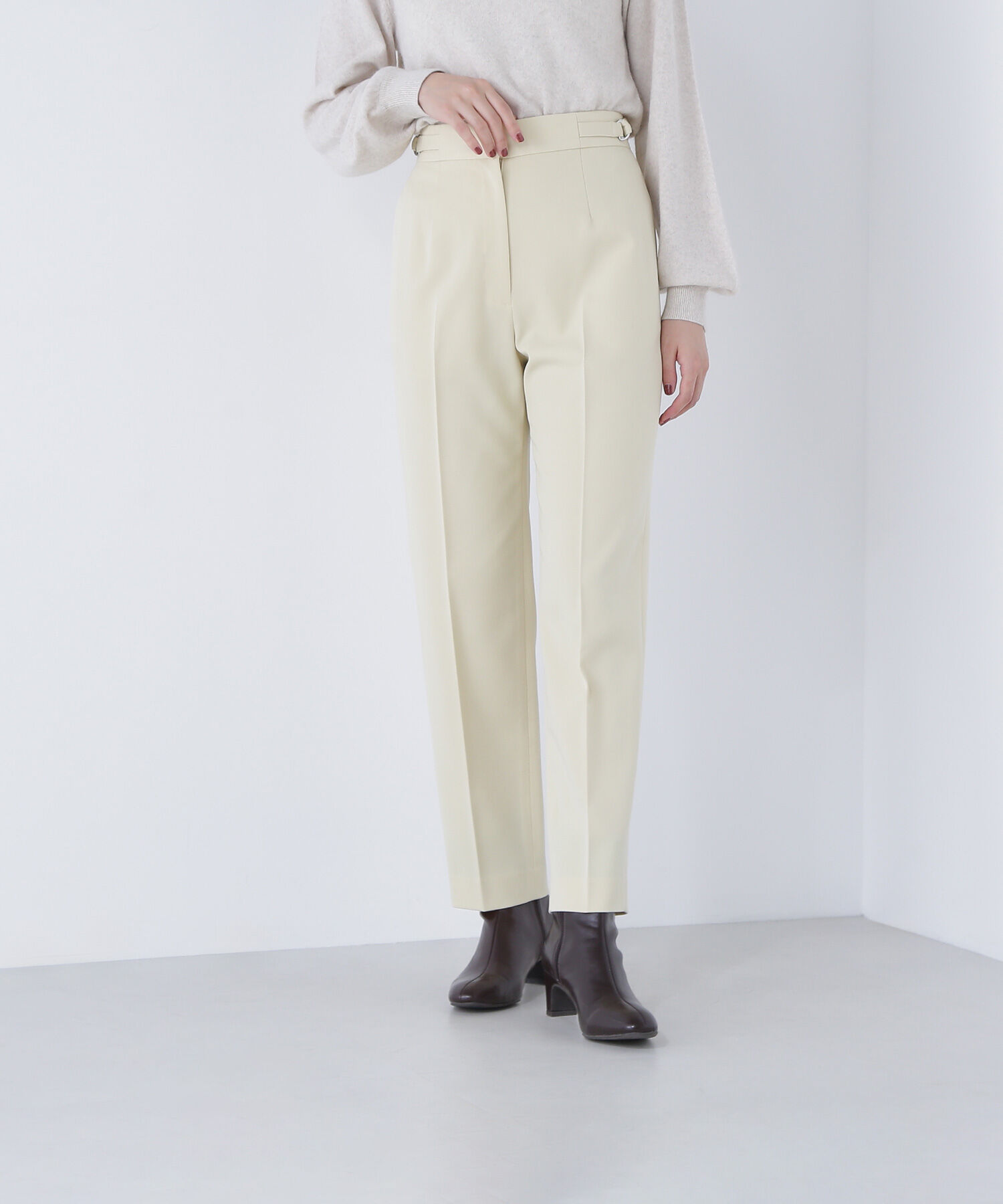  「サイドバックルテーパードパンツ」|その他|