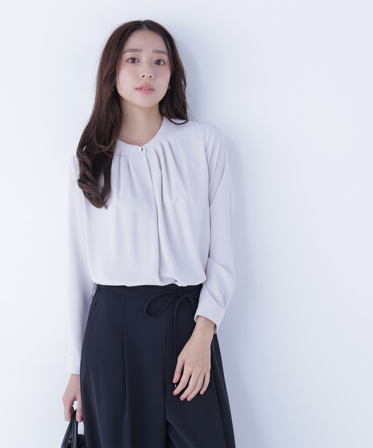  「フロントタックブラウス」|シャツ・ブラウス|オフベージュ