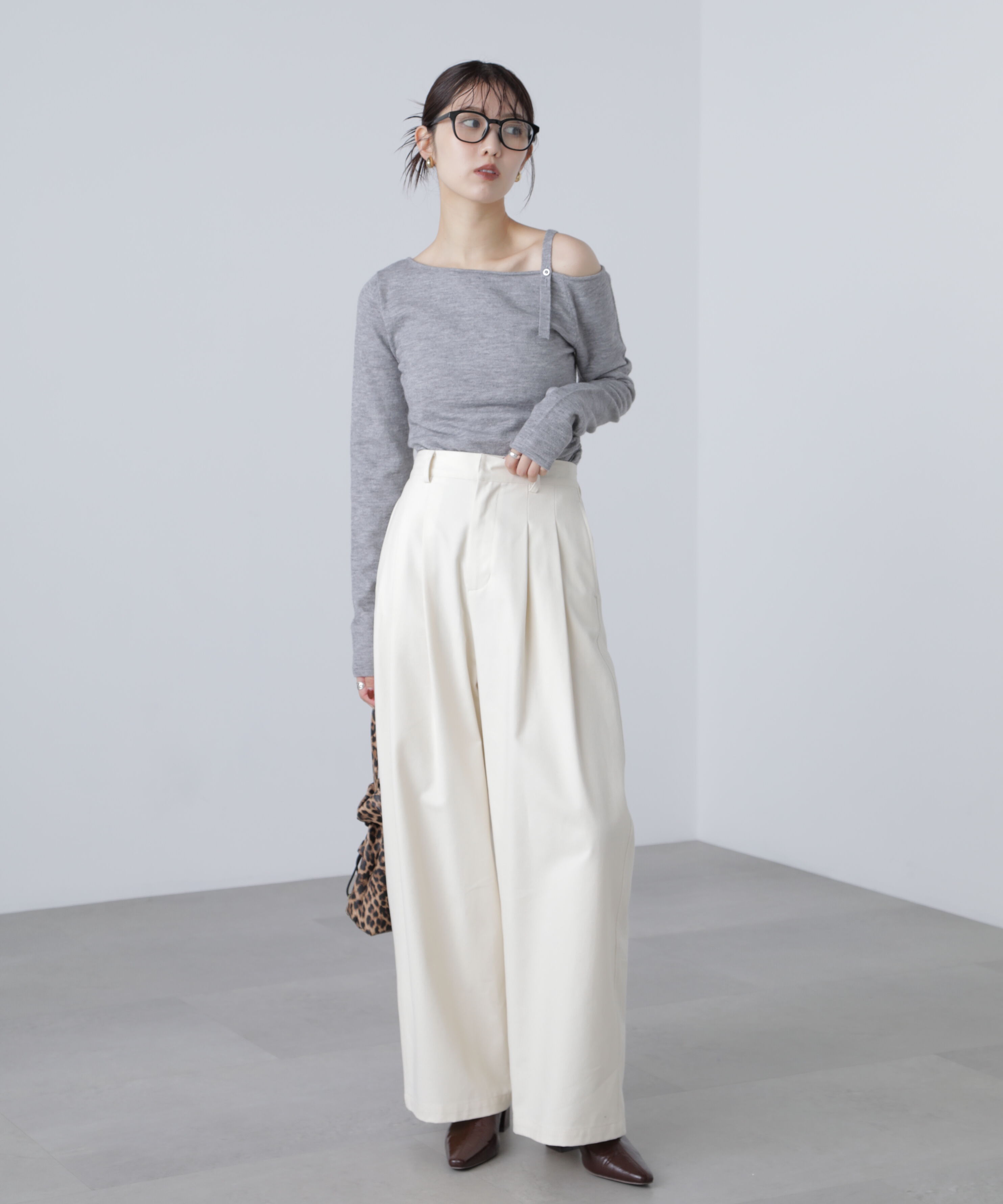  「微起毛ツータックボリュームパンツ」|その他|