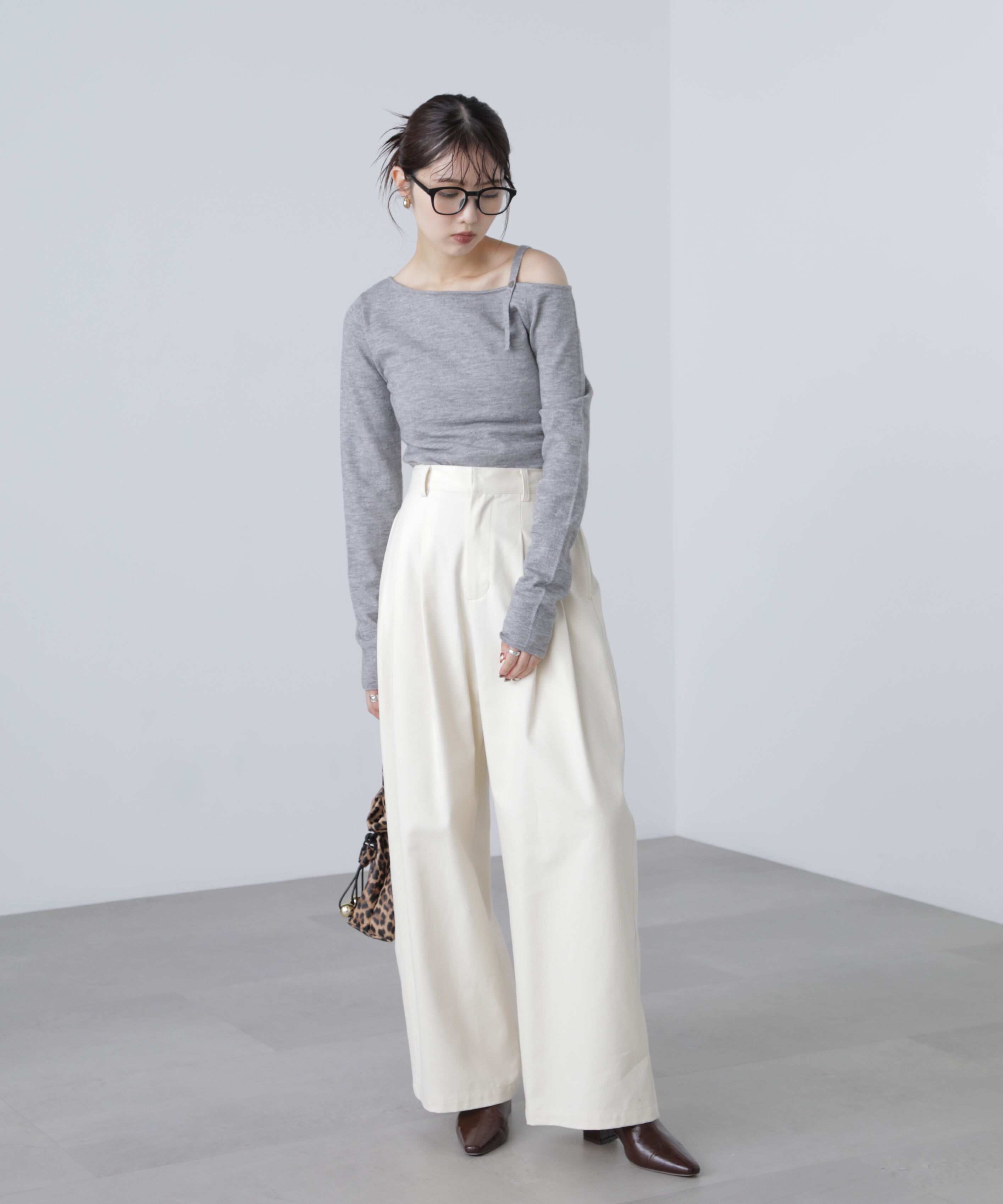  「微起毛ツータックボリュームパンツ」|その他|