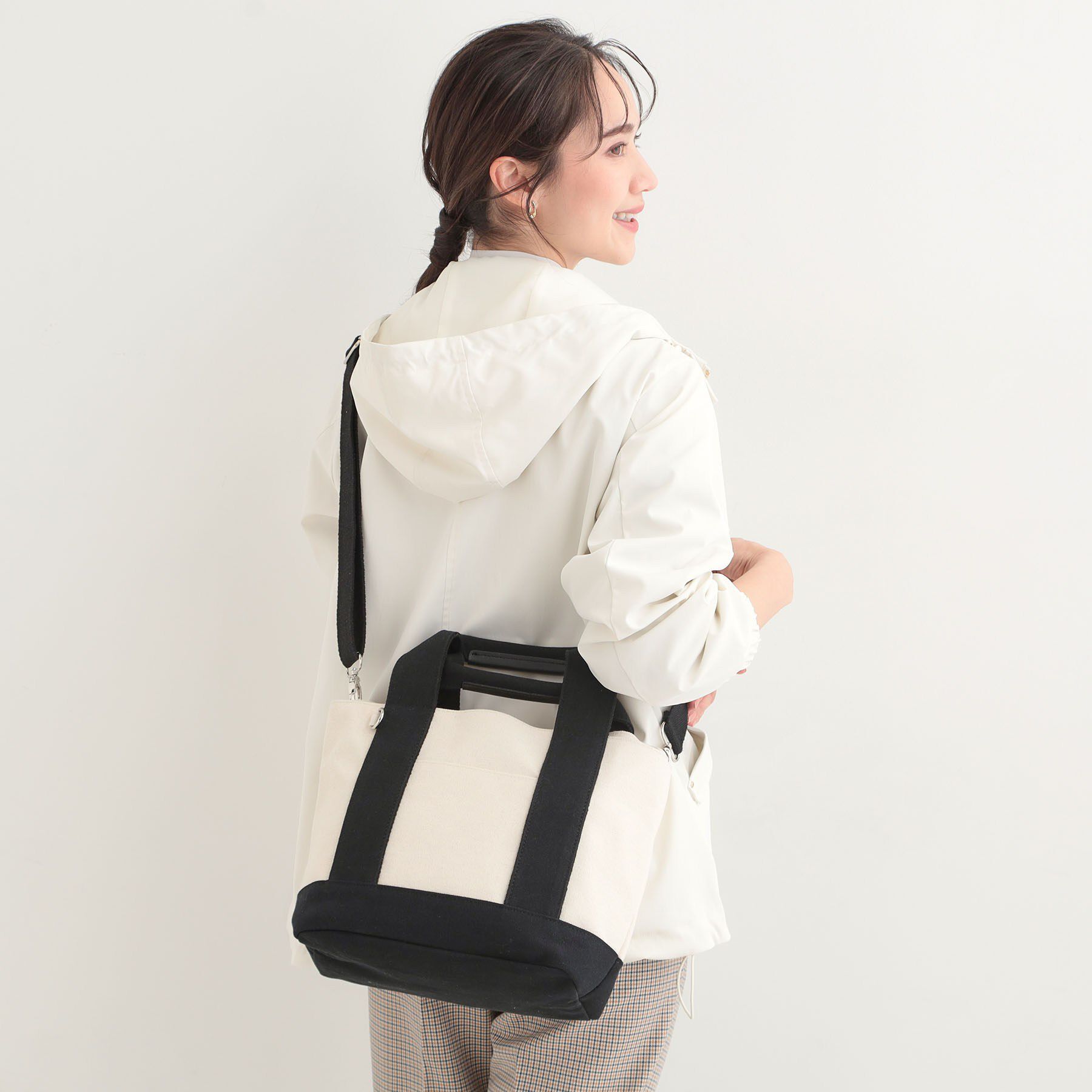 SHOO･LA･RUE「配色キャンバストートバッグ」|トートバッグ|ブラック(519)