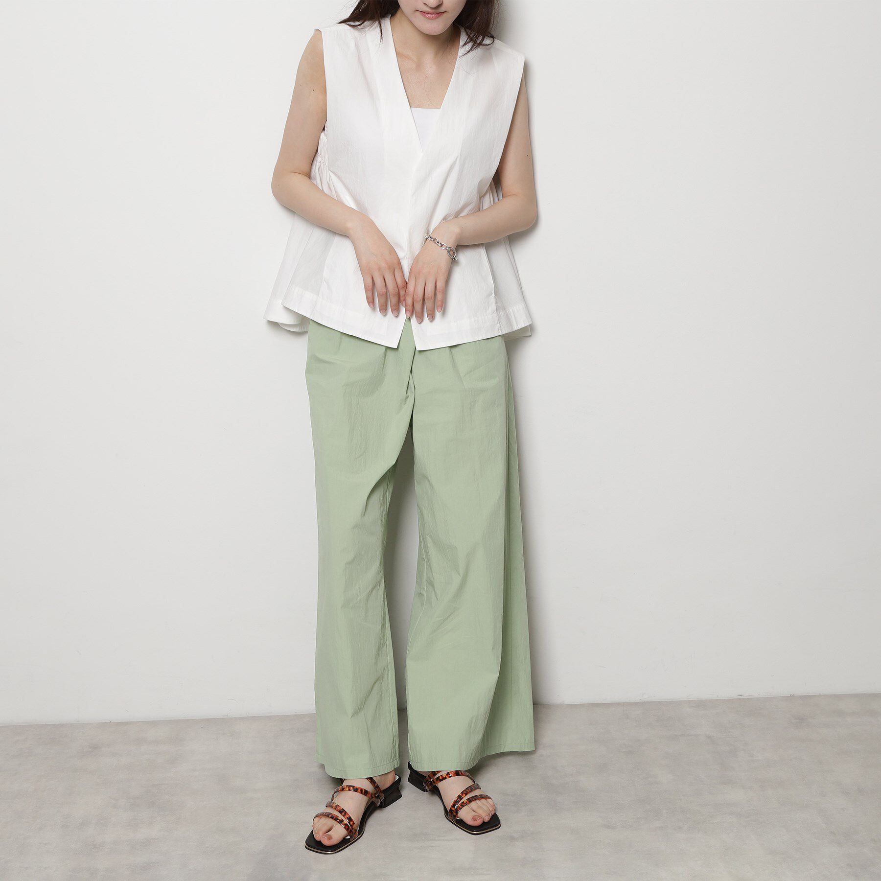 ESPERANZA「スクエアトゥクリアフラットヒールミュール」|サンダル|