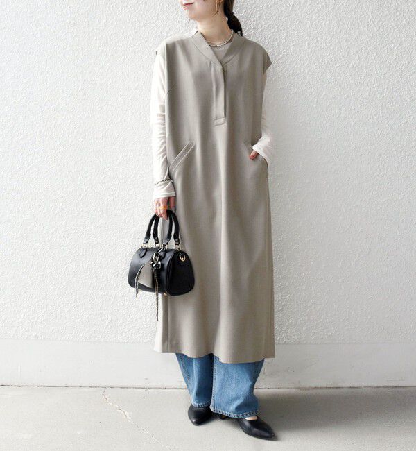 SHIPS any「《予約》SHIPS any:〈洗濯機可能〉シャーク Vネック Iライン ロング ワンピース」|ワンピース|ベージュ