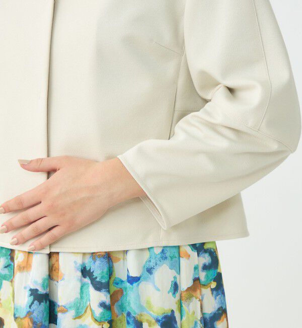 Ballsey「コットンアムンゼン バックペプラムジャケット」|ノーカラージャケット|