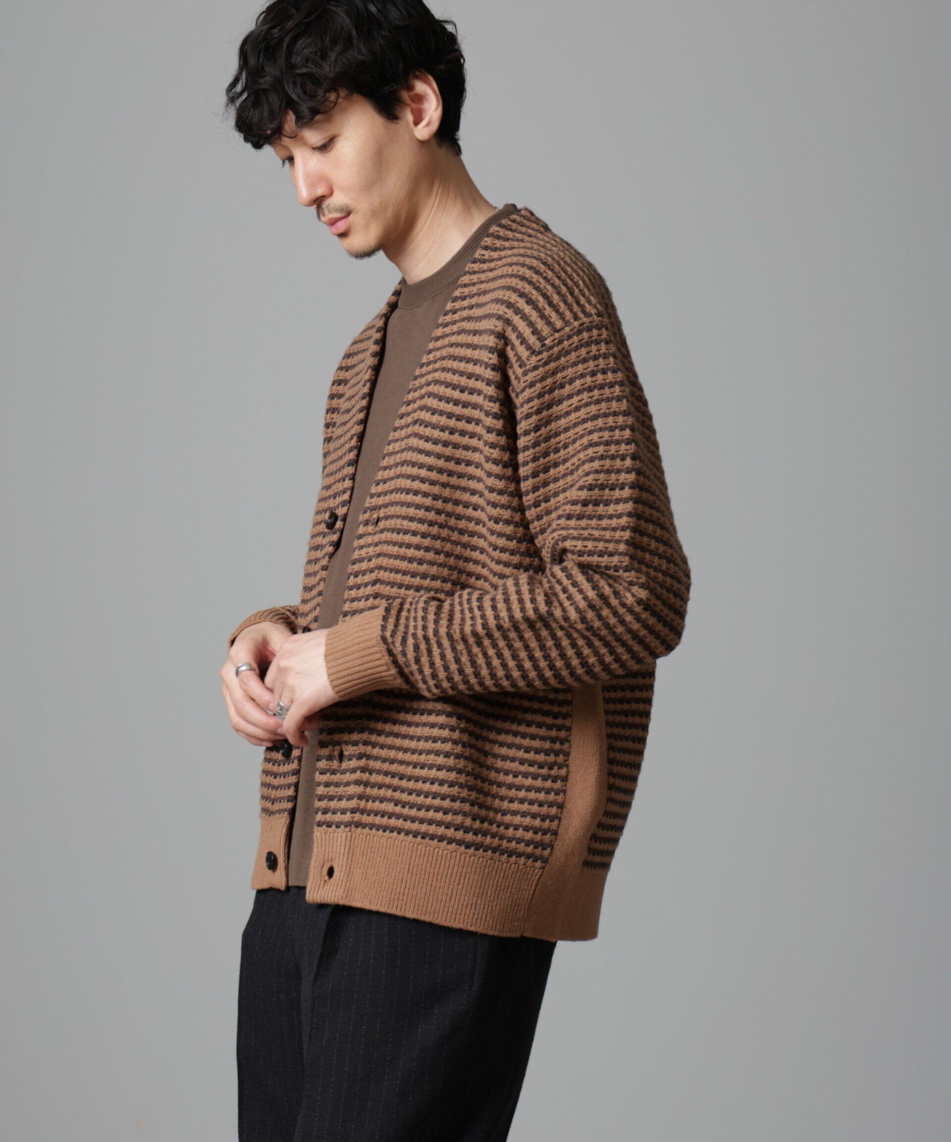 nano･universe「幾何学柄ニットカーディガン」|ニット・セーター|パターン1