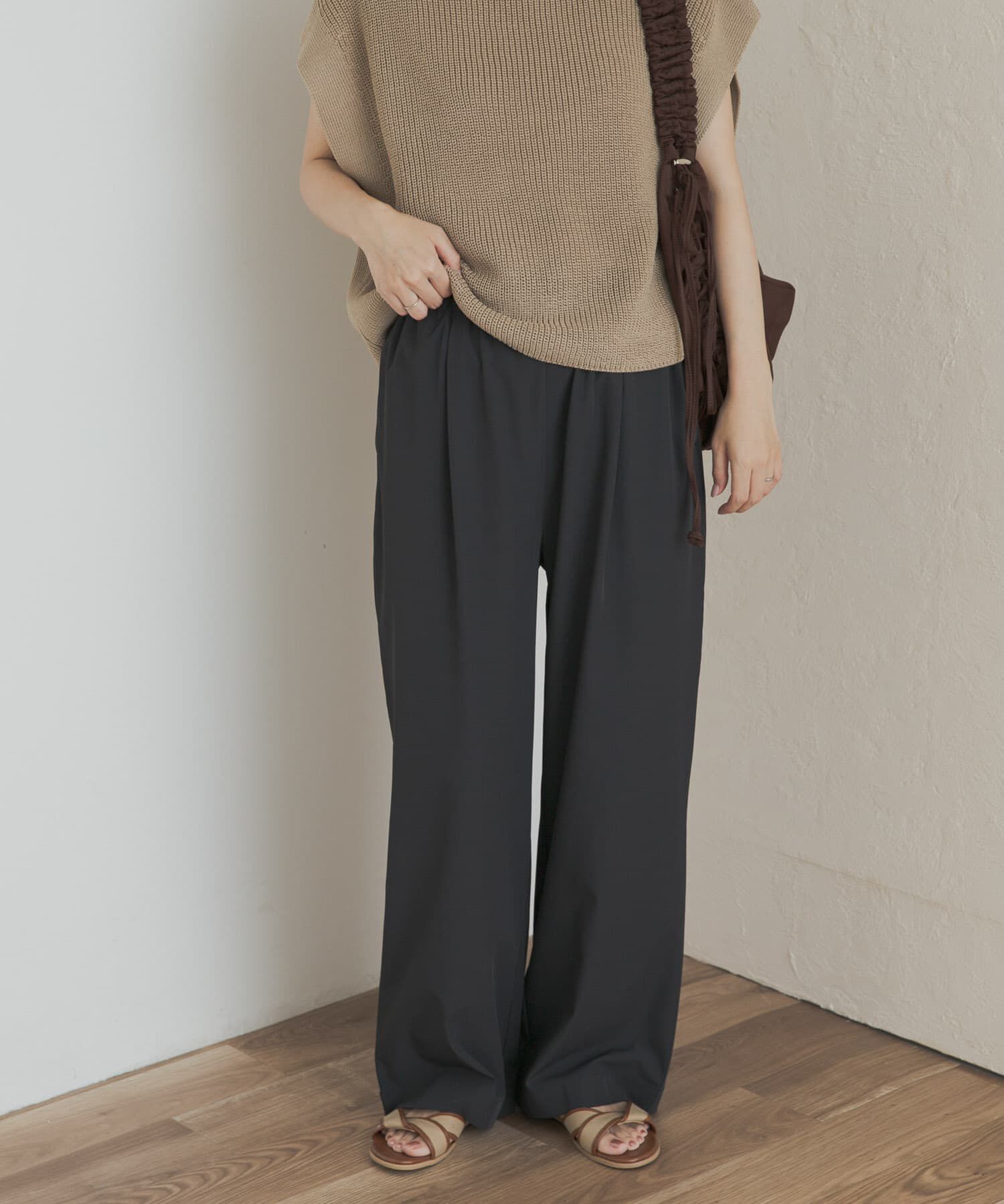 URBAN RESEARCH DOORS「『仁村紗和さん着用』『UR TECH』サマシェアストレートイージーパンツ」|その他|