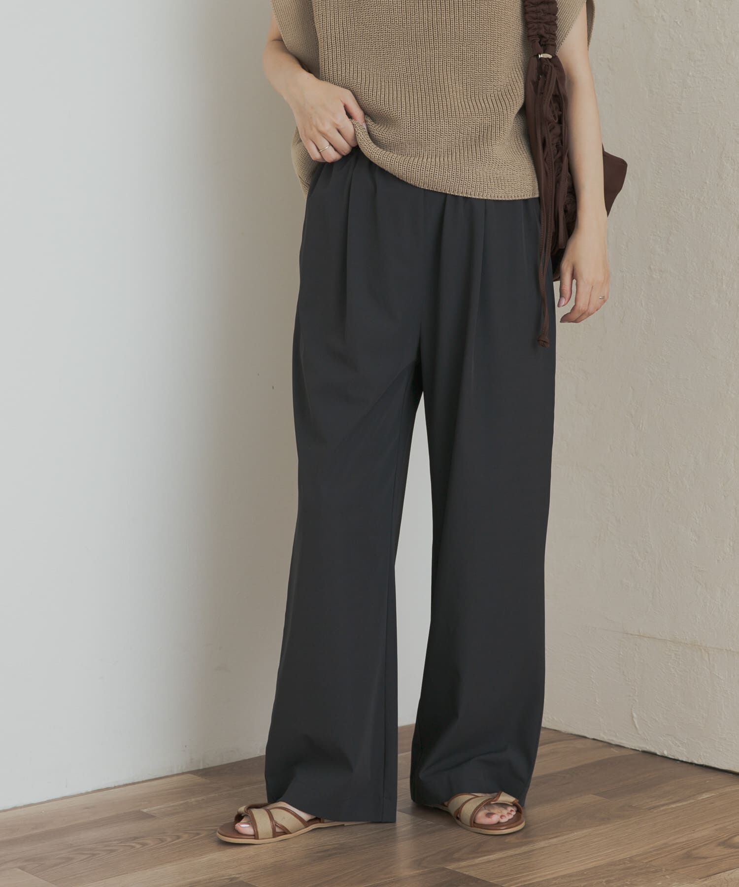 URBAN RESEARCH DOORS「『仁村紗和さん着用』『UR TECH』サマシェアストレートイージーパンツ」|その他|