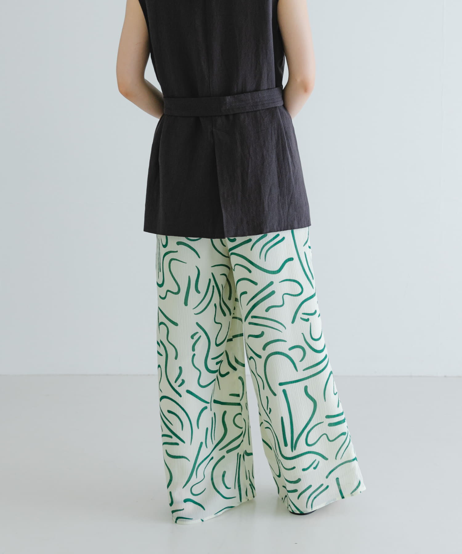 URBAN RESEARCH「『イージーケア』ドローイングアートプリントパンツ」|その他|