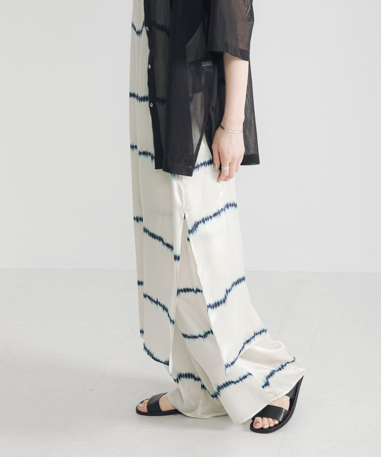 URBAN RESEARCH「『2サイズ展開』シルクミックスボーダープリントパンツ」|その他|