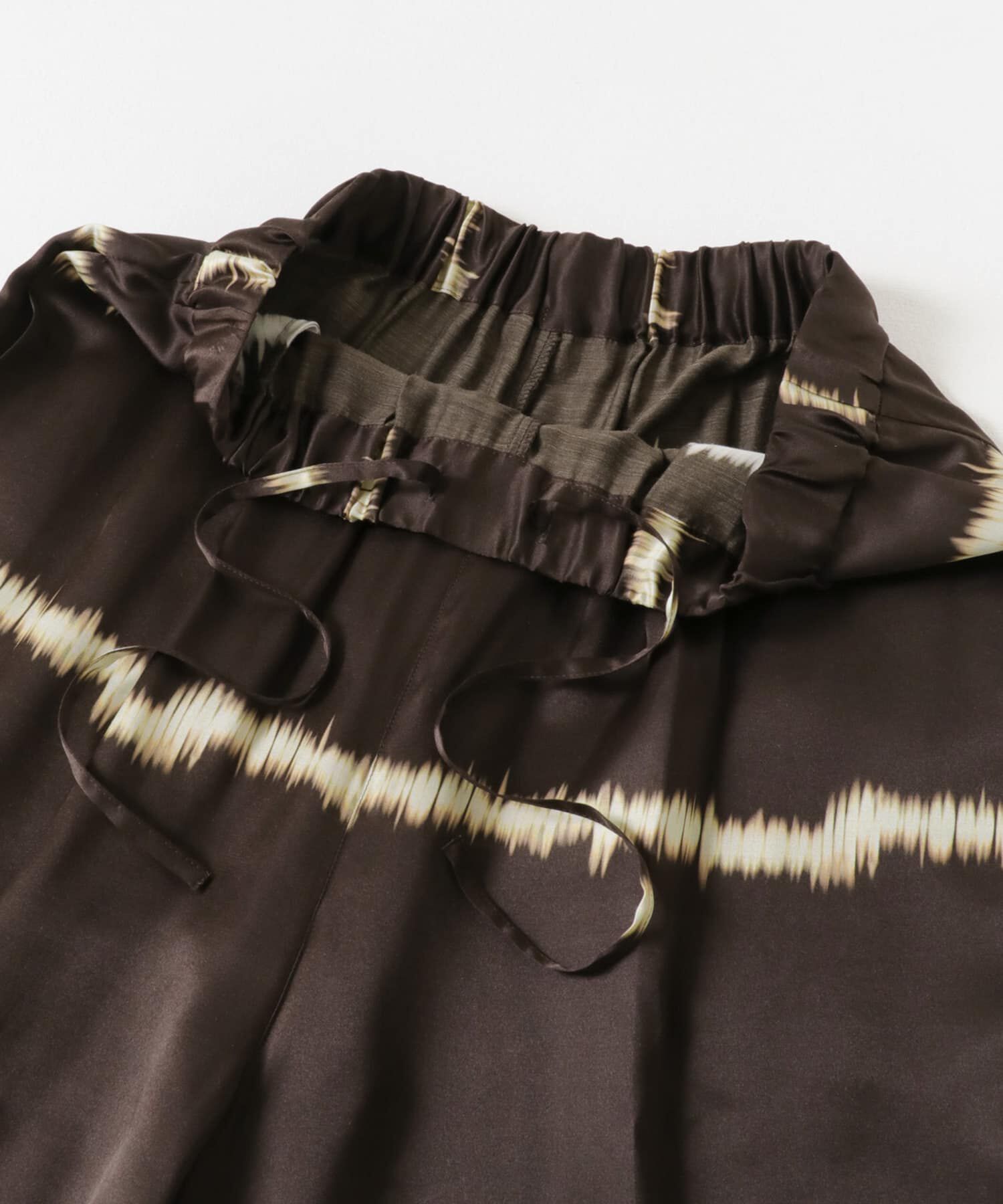 URBAN RESEARCH「『2サイズ展開』シルクミックスボーダープリントパンツ」|その他|