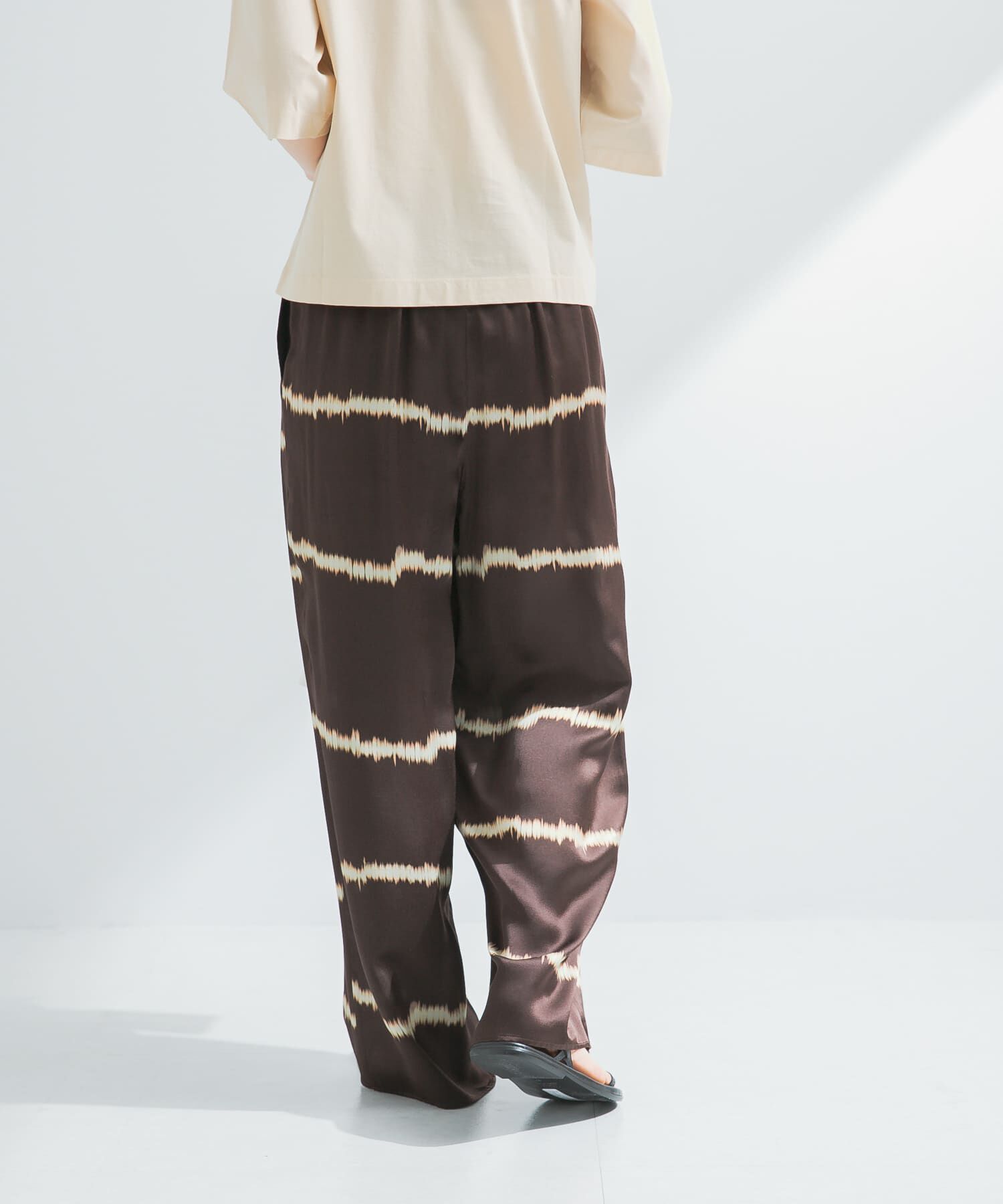 URBAN RESEARCH「『2サイズ展開』シルクミックスボーダープリントパンツ」|その他|