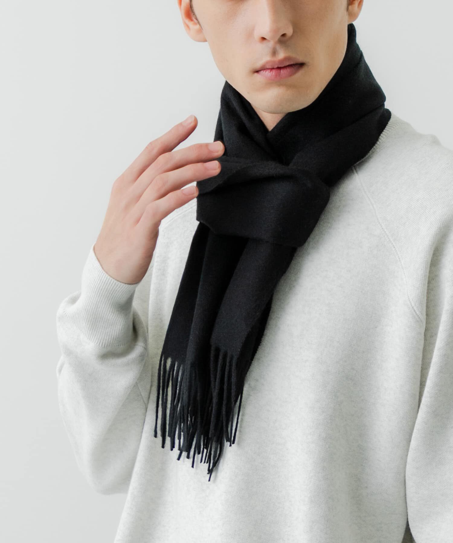 URBAN RESEARCH「ソリッドカシミヤマフラー」|マフラー|ブラック