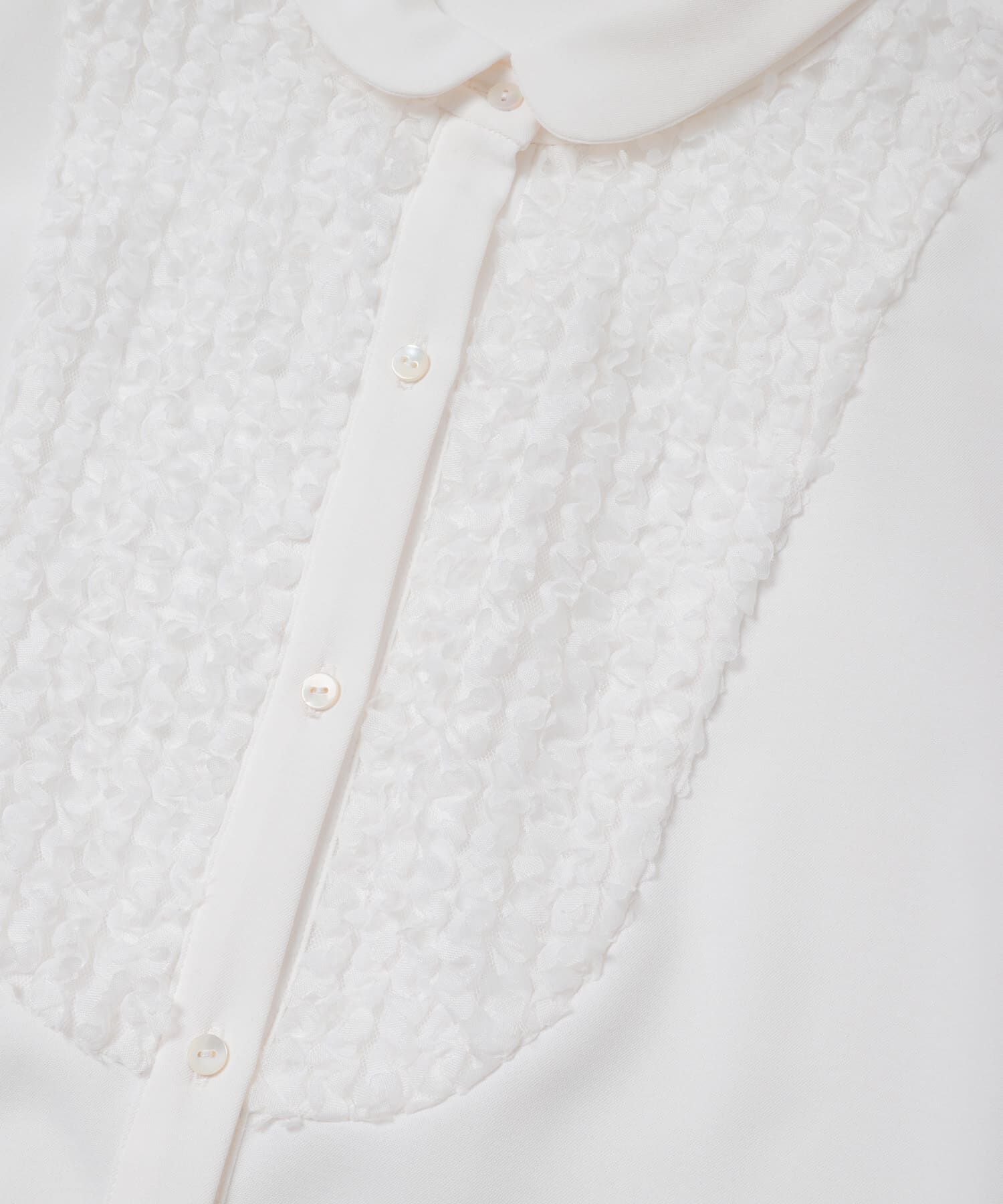 URBAN RESEARCH ROSSO「『WEB/一部店舗限定』フロントレース切替ブラウス」|シャツ・ブラウス|