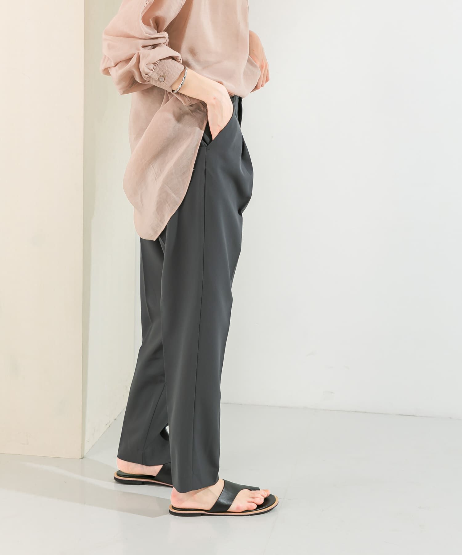  「illi　ワンタックスリムテーパードパンツ」|その他|