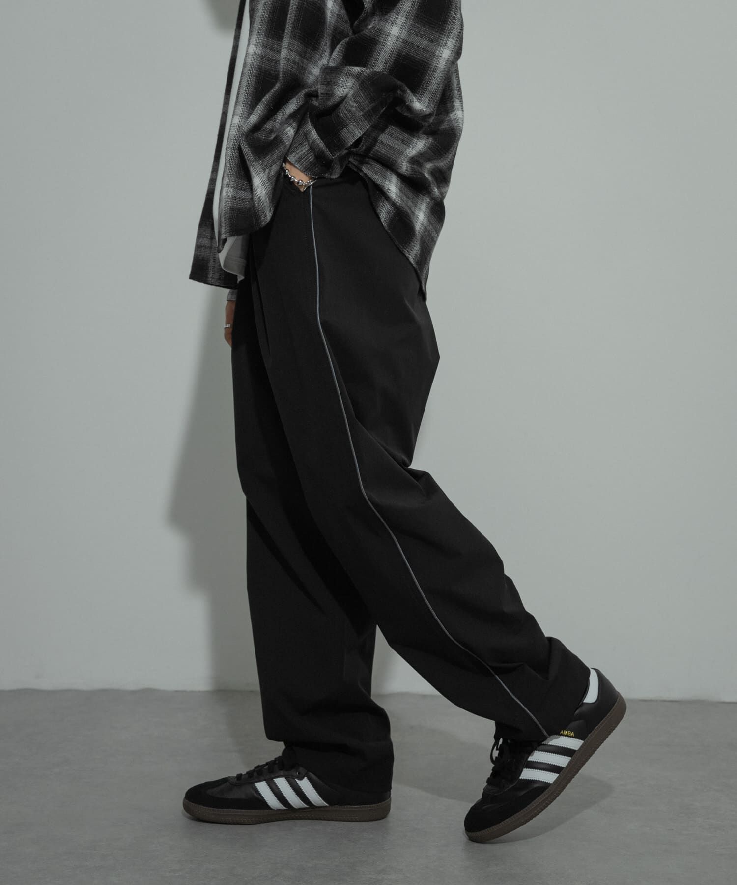 SENSE OF PLACE by URBAN RESEARCH「『セットアップ対応』パイピングトラックパンツ」|その他|