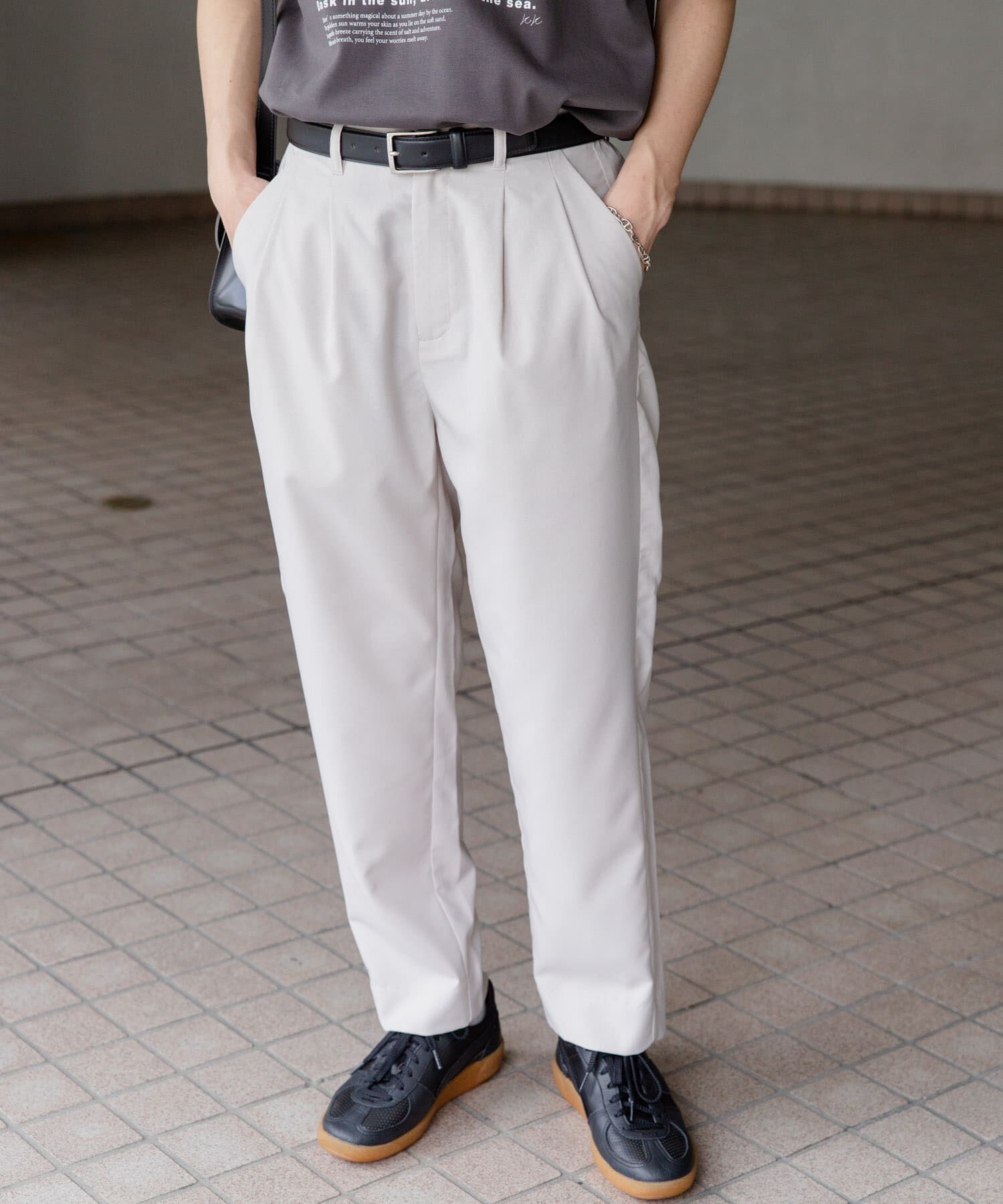 SENSE OF PLACE by URBAN RESEARCH「『速乾』クイックドライタックテーパードパンツ」|その他|ライトベージュ