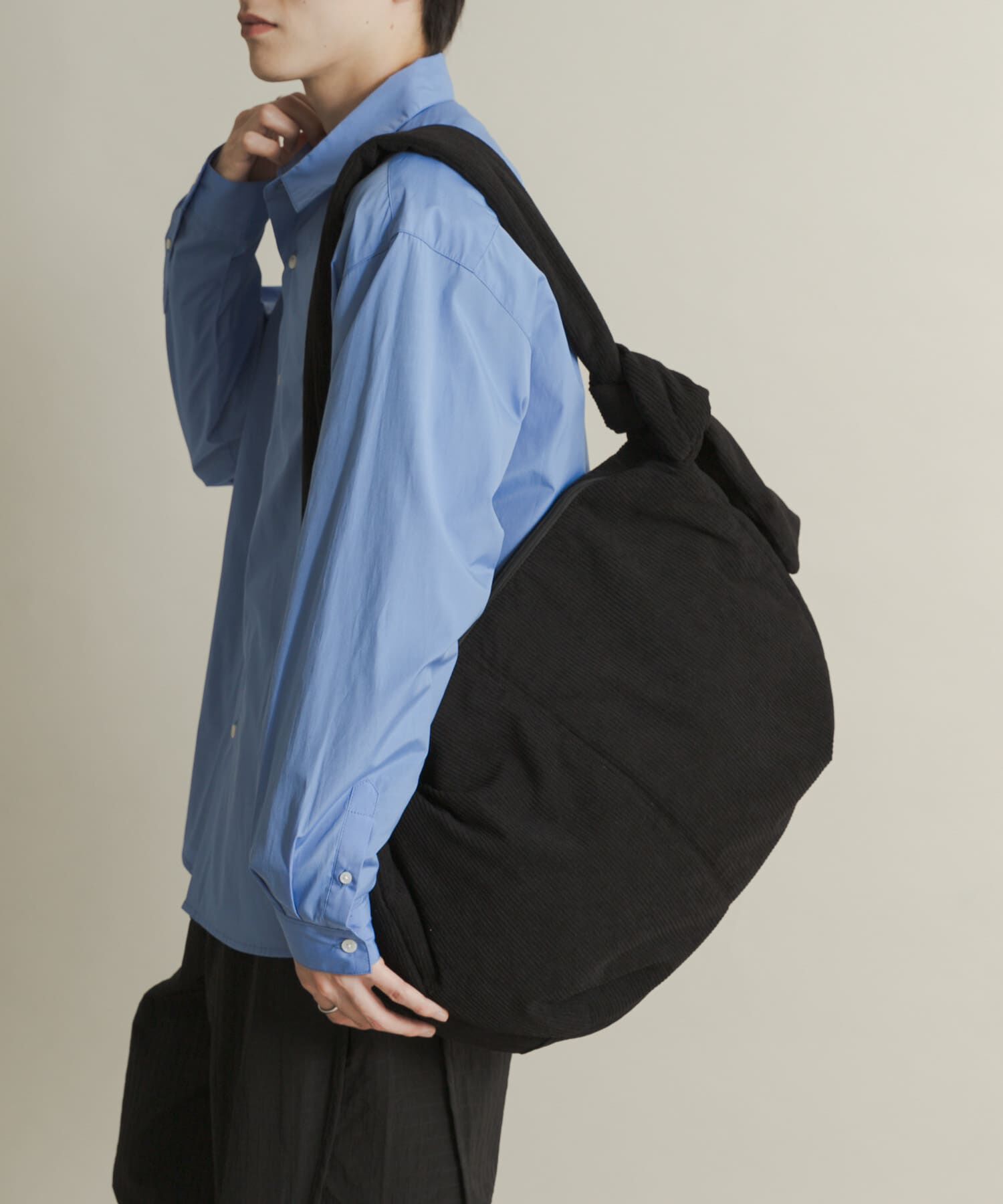 SENSE OF PLACE by URBAN RESEARCH「コーデュロイビッグショルダー」|ショルダー・メッセンジャー|