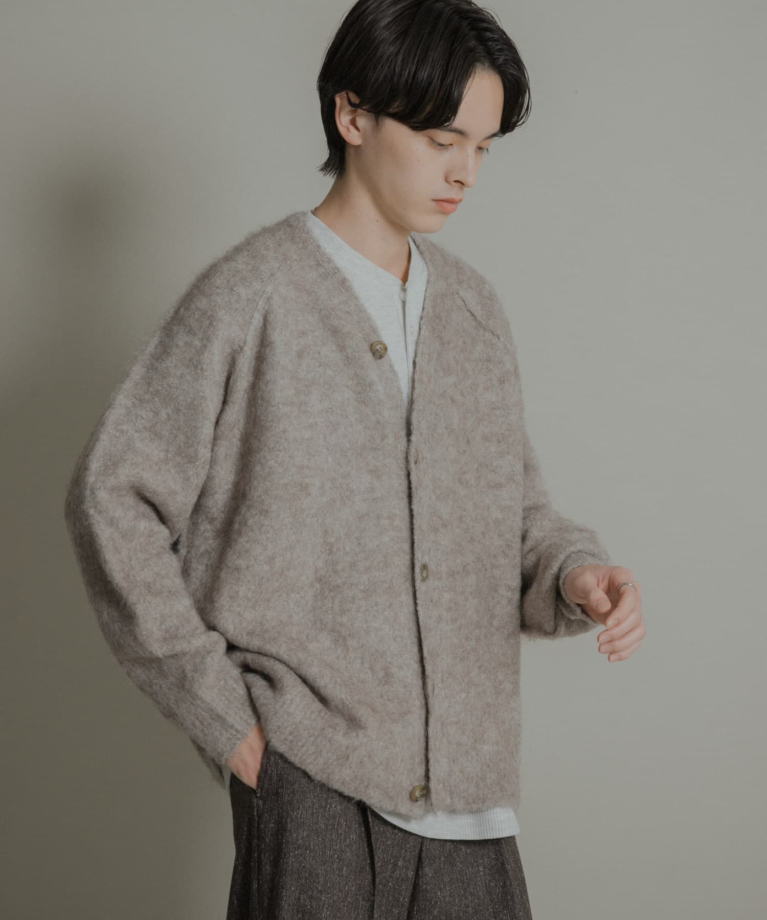 SENSE OF PLACE by URBAN RESEARCH「ブークレVネックカーディガン」|カーディガン|