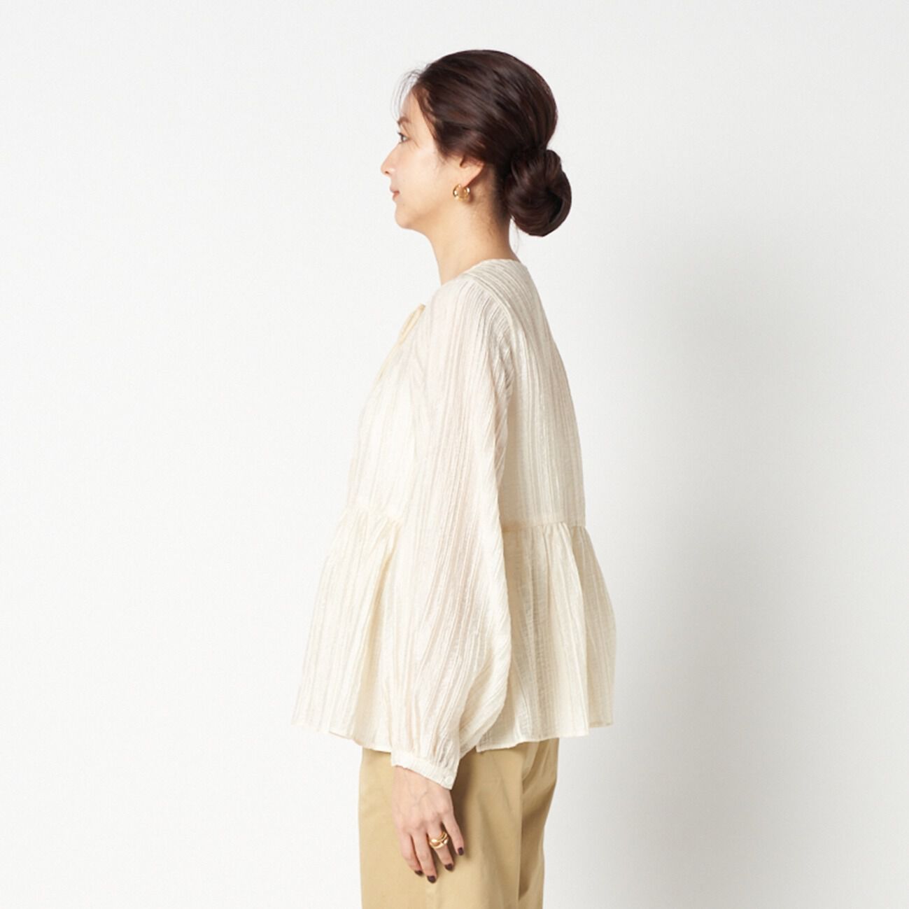 HELIOPOLE「HELIOPOLE STRIPED CREPE SIDE SLIT BLOUSE」|シャツ・ブラウス|