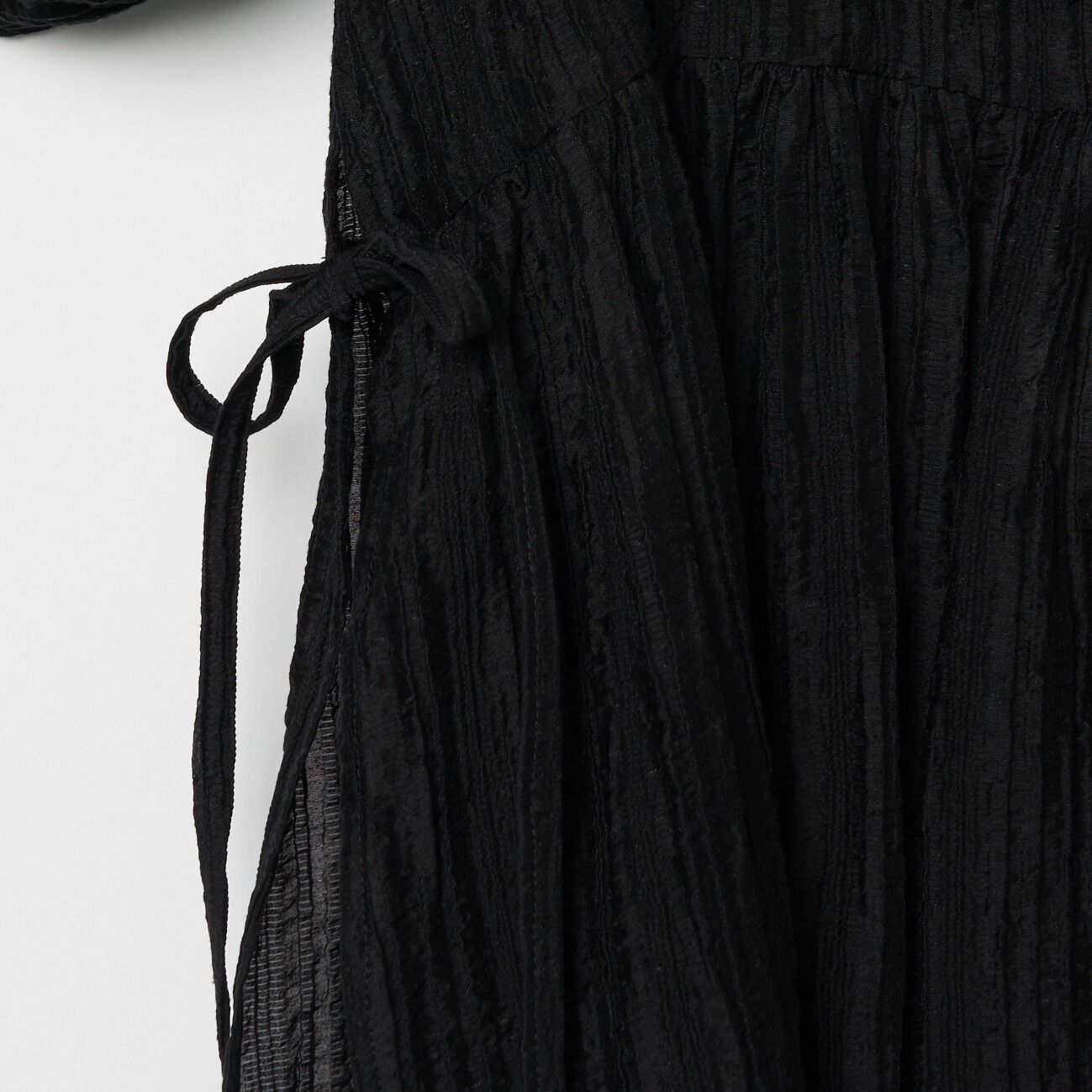 HELIOPOLE「HELIOPOLE STRIPED CREPE SIDE SLIT BLOUSE」|シャツ・ブラウス|