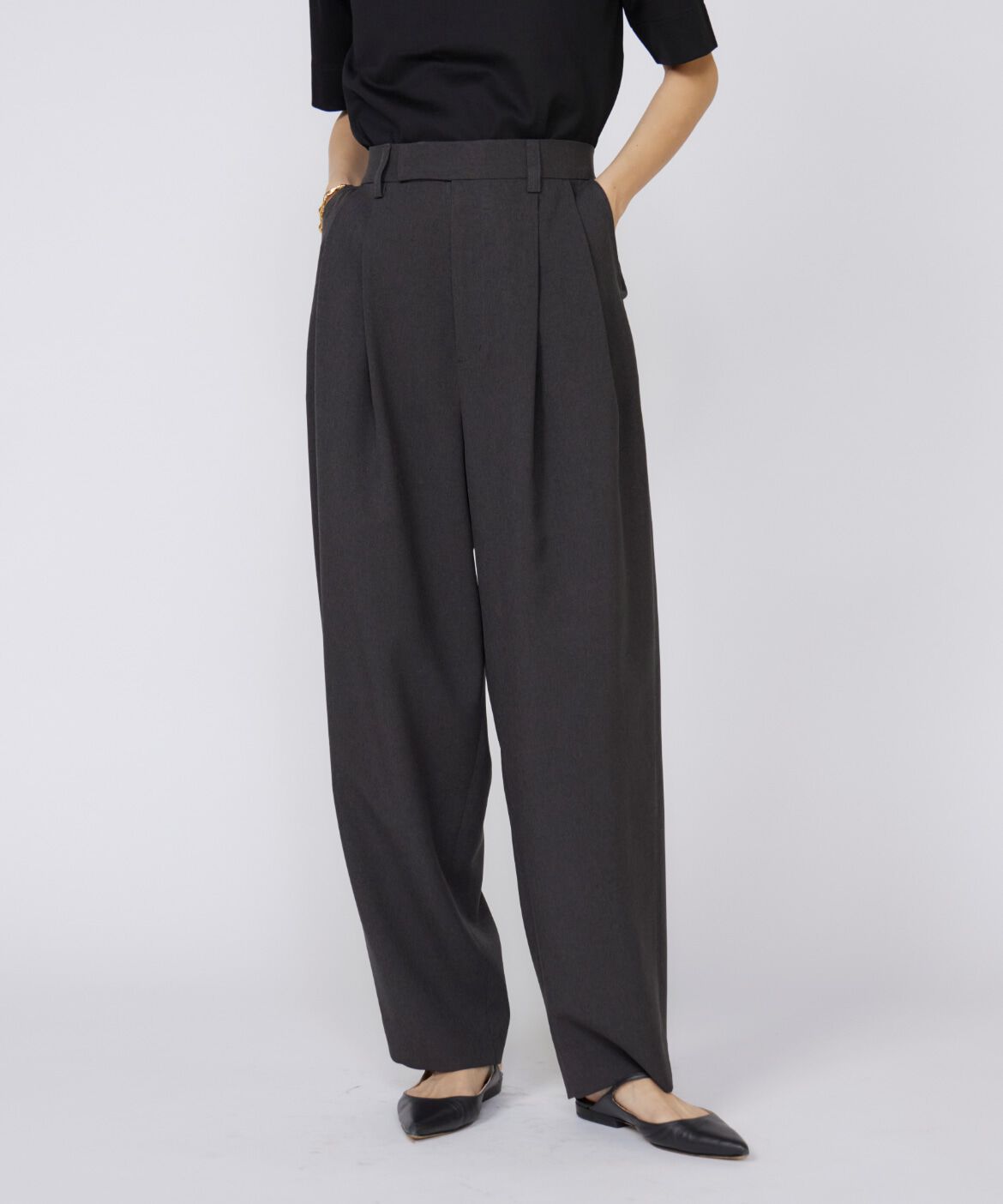 INED「《大きいサイズ》バレルパンツ《三尋木奈保コラボ》」|その他|チャコールグ 3