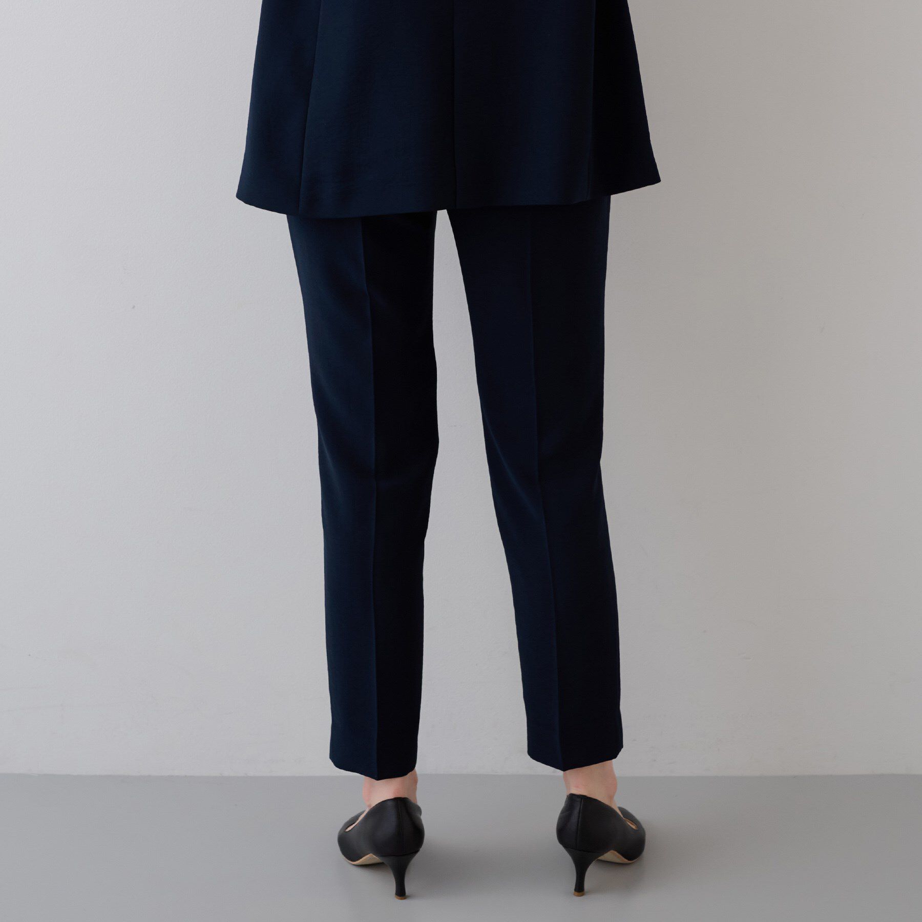 INDIVI「【着る日傘/遮熱/UVケア】タックテーパードパンツ」|スーツ|