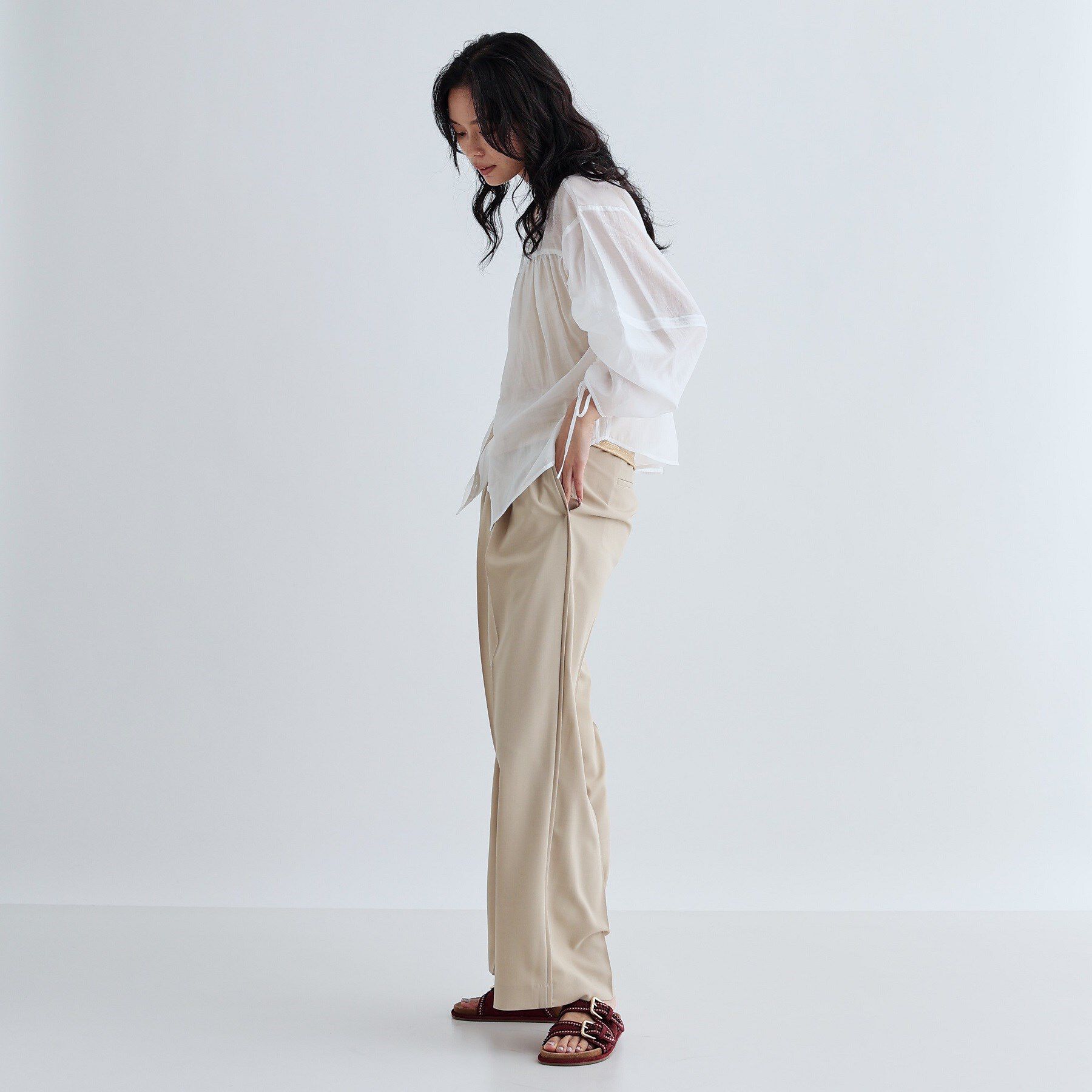 GALLEST「袖シャーリングシアーローンブラウス」|シャツ・ブラウス|