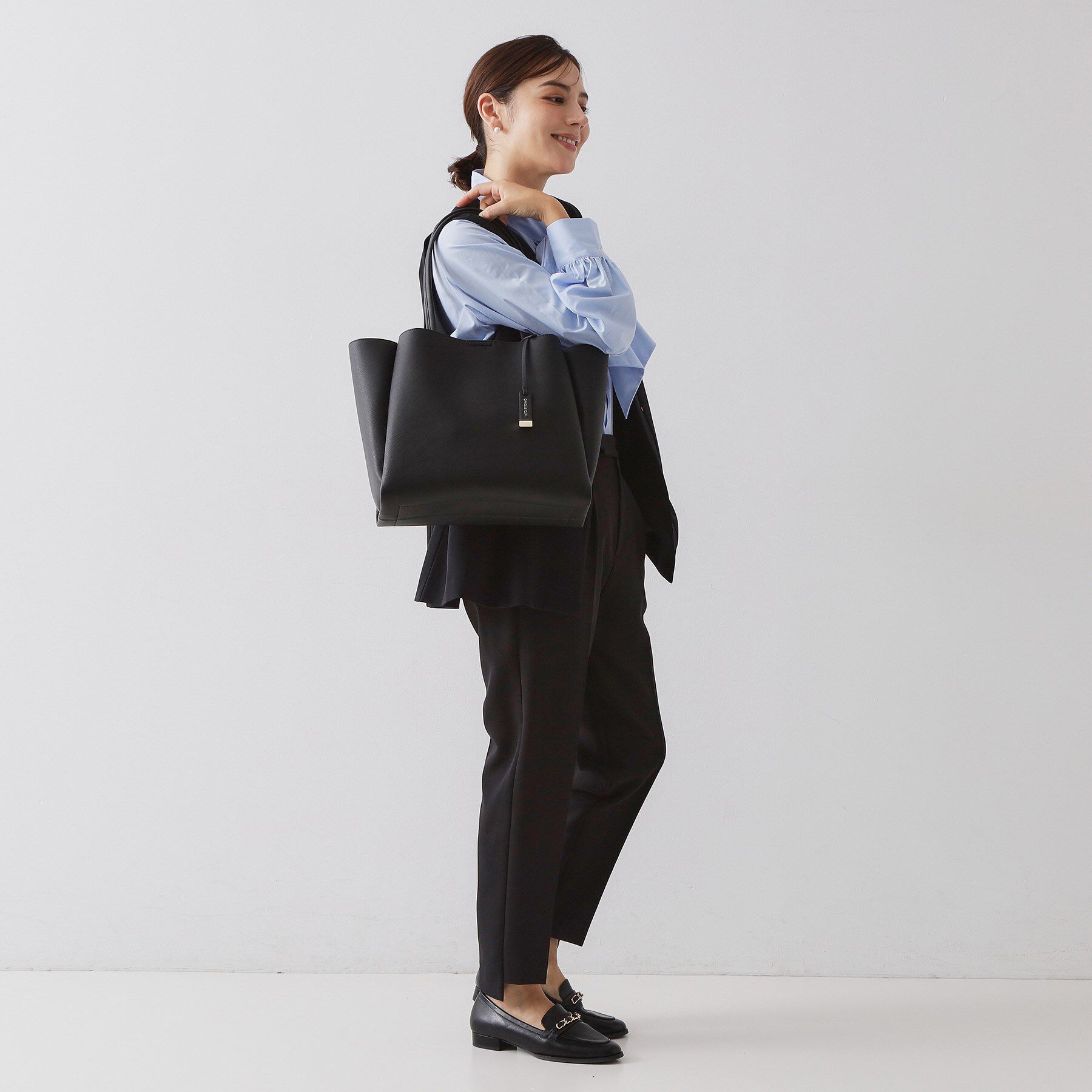 OPAQUE.CLIP「【軽量／A4サイズ対応】サフィアーノ調3層トートバッグ」|トートバッグ|