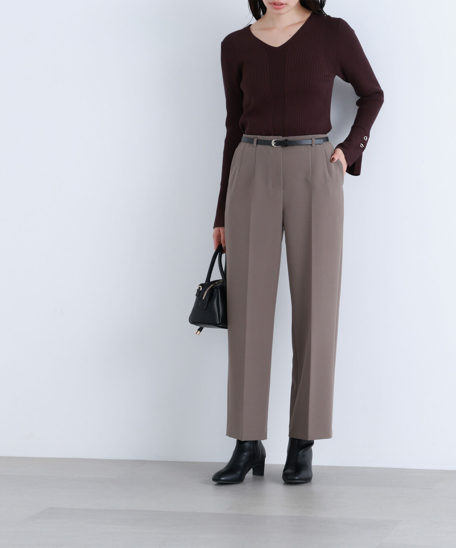  「＜骨格ストレート＞ベルト付スリムストレートパンツ」|その他|モーヴブラウ