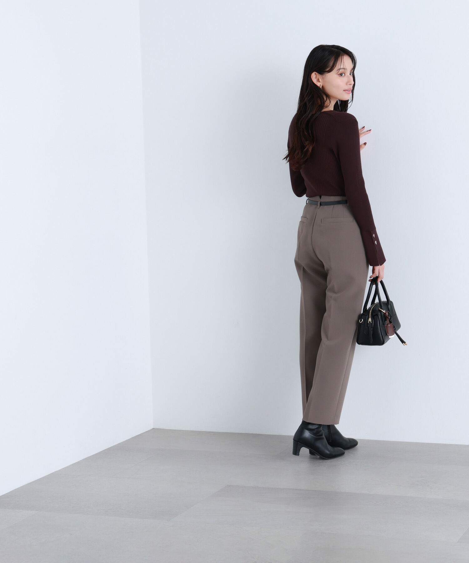  「＜骨格ストレート＞ベルト付スリムストレートパンツ」|その他|