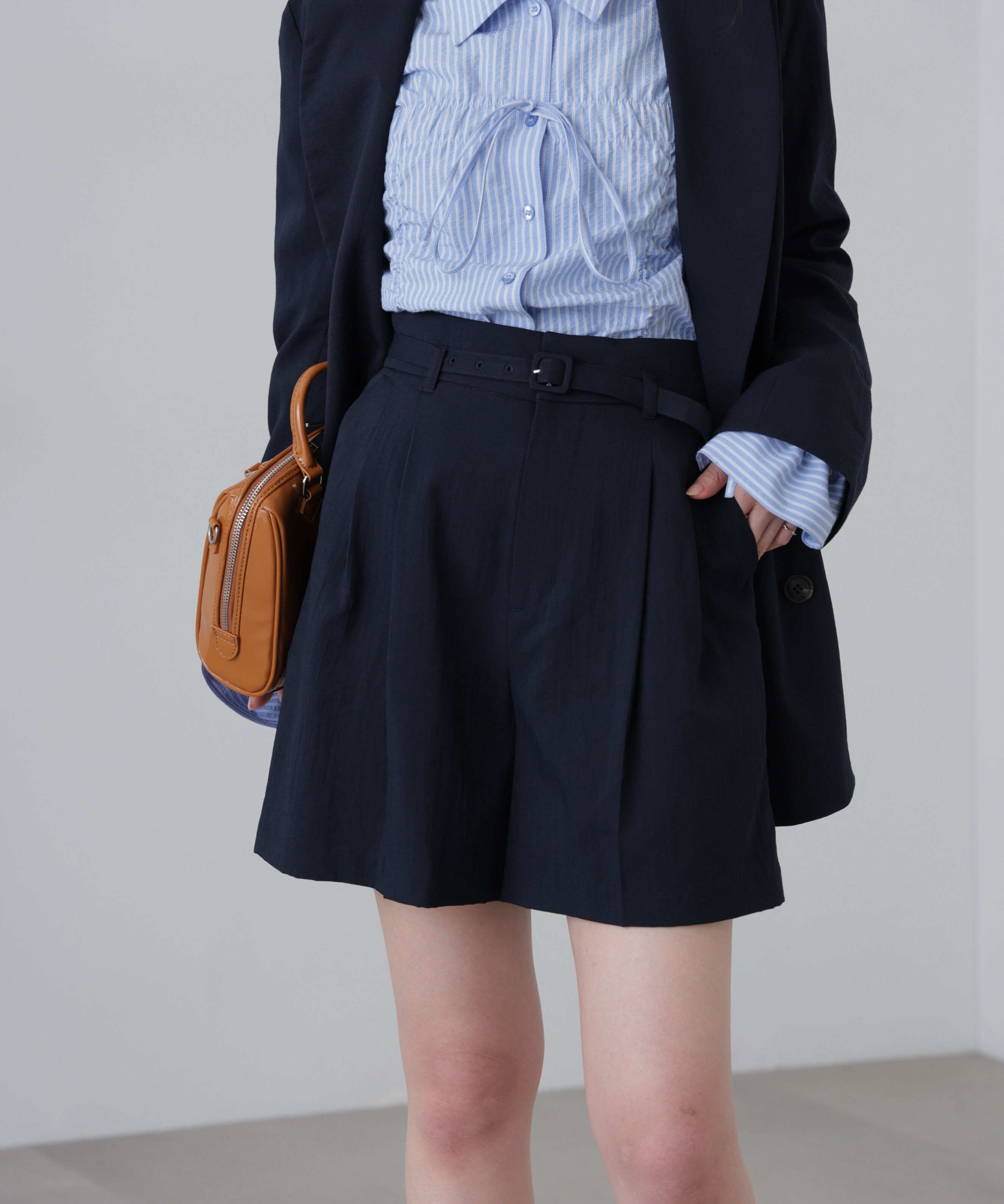  「麻調合繊タックベルト付きショートパンツ」|その他|ネイビー