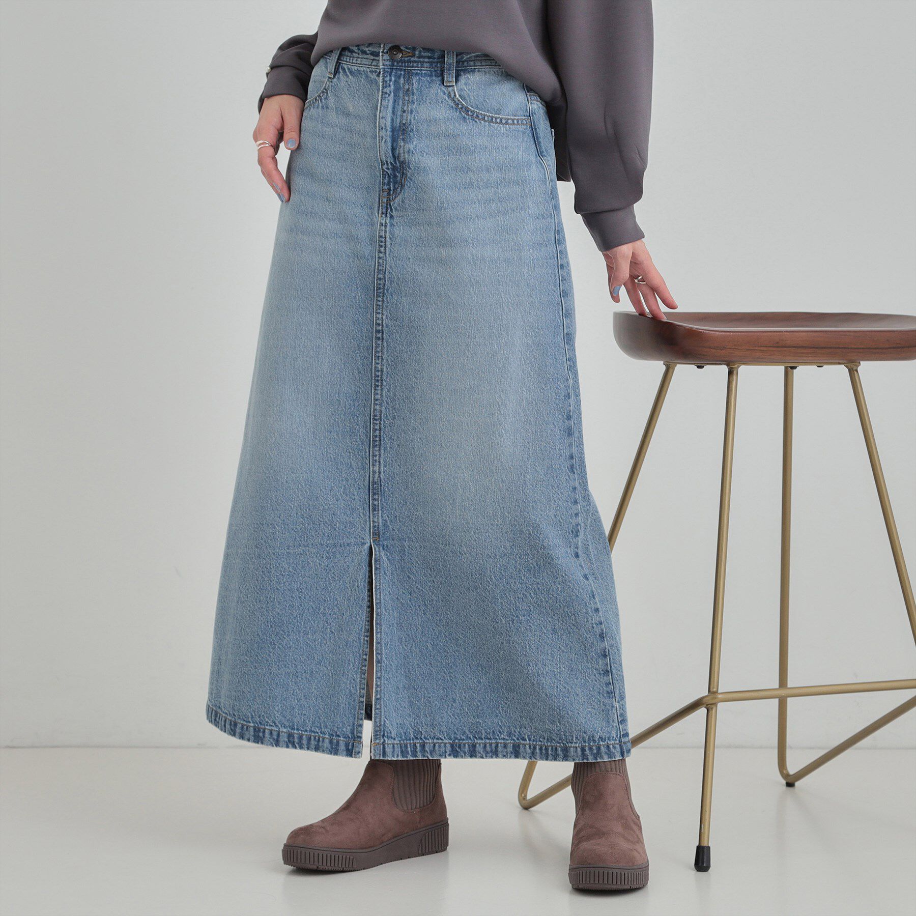 SHOO･LA･RUE「【SHOO・LA・RUE DENIM】シンプルだから使いやすい Aラインスカート」|スカート|ブルー(092)