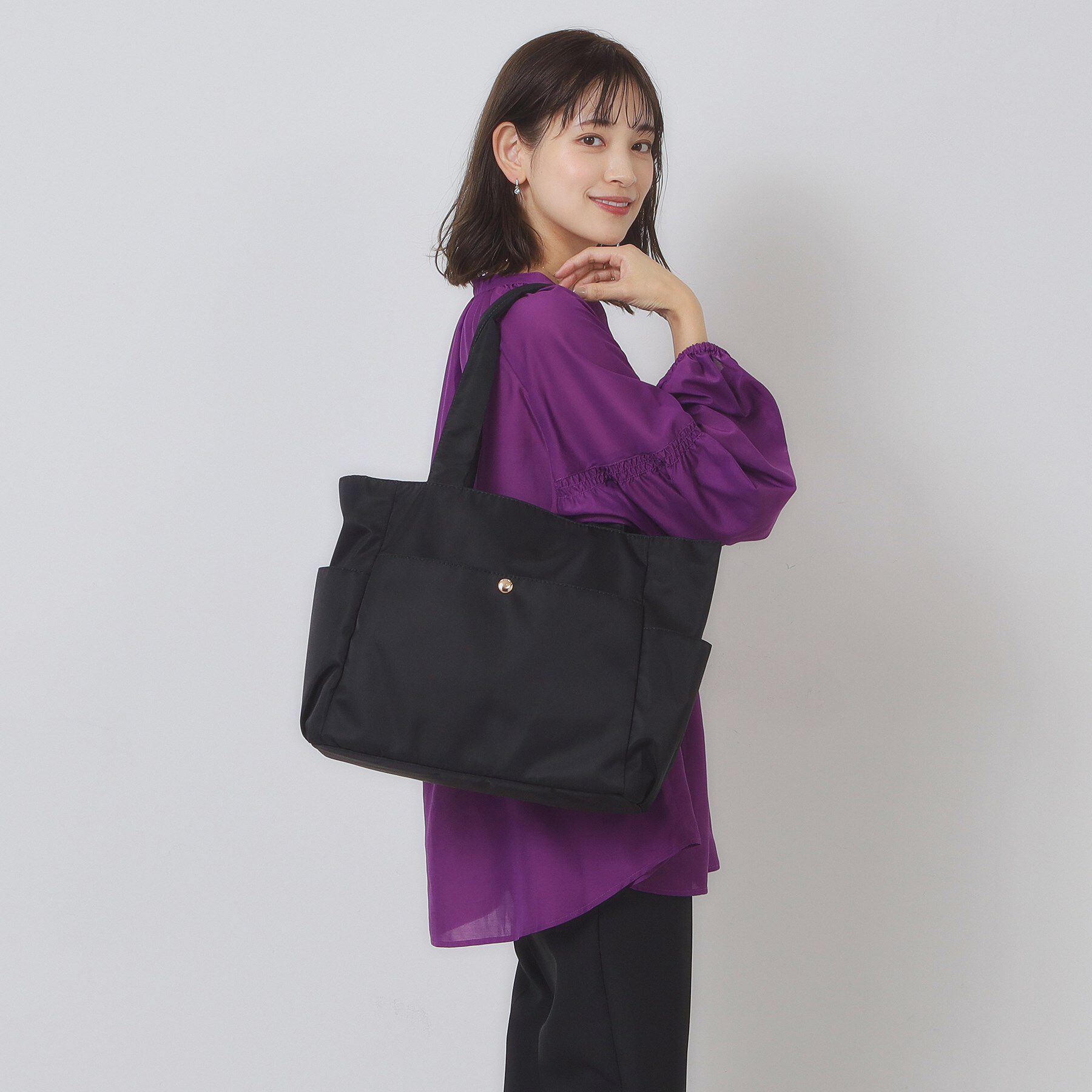 ITS&rsquo;DEMO「【9ポケット】軽量撥水A4トート」|トートバッグ|