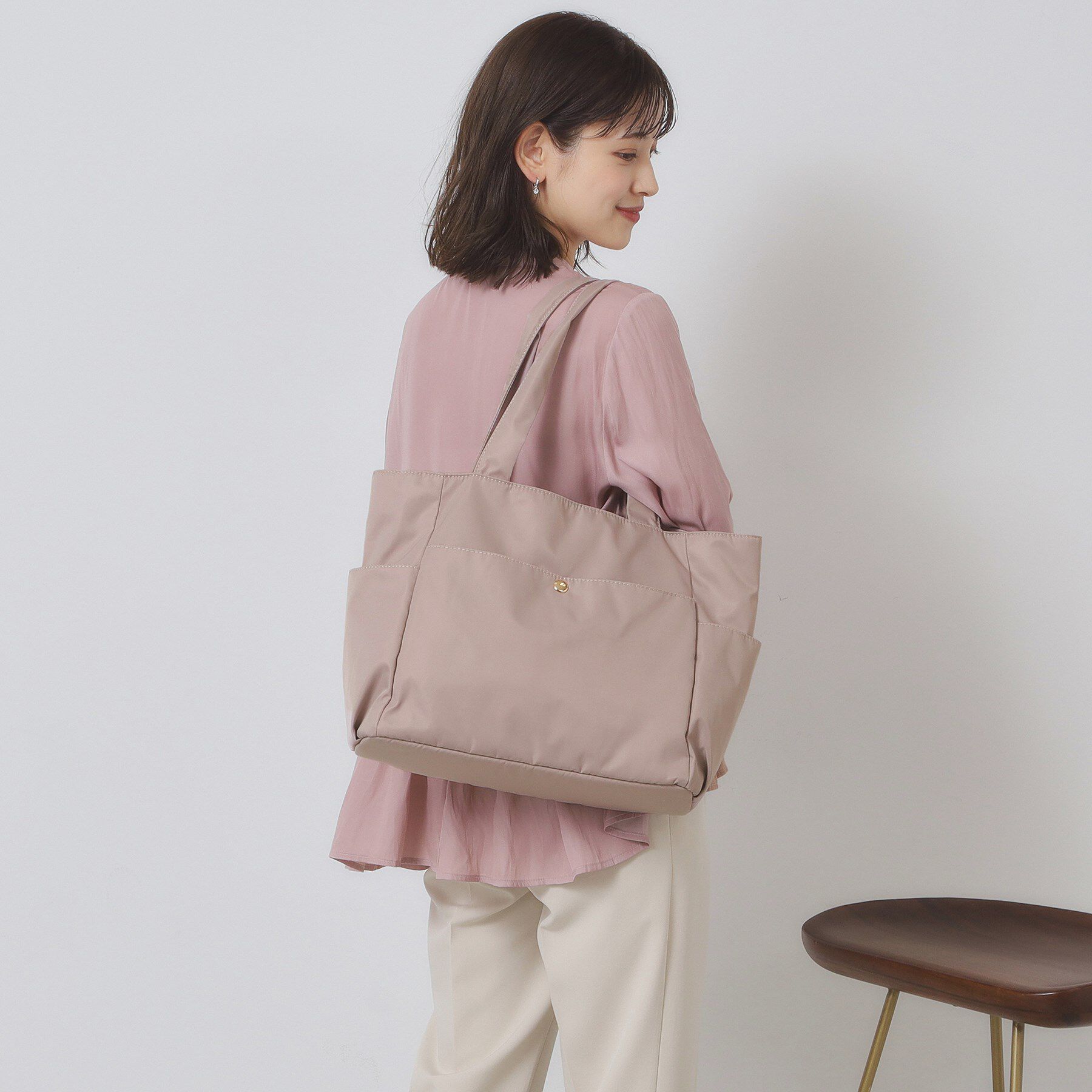 ITS&rsquo;DEMO「【9ポケット】軽量撥水A4トート」|トートバッグ|