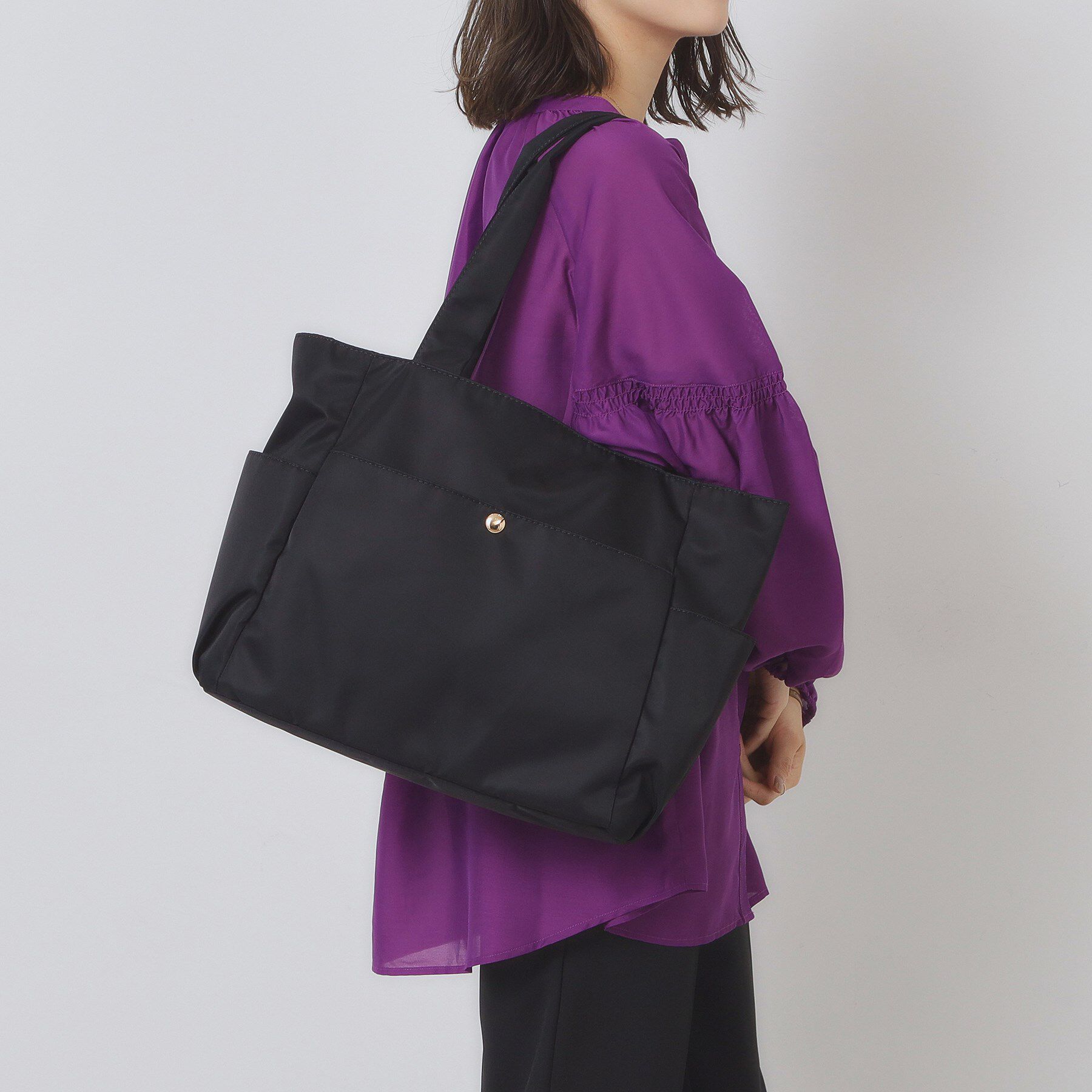 ITS&rsquo;DEMO「【9ポケット】軽量撥水A4トート」|トートバッグ|ブラック(019)