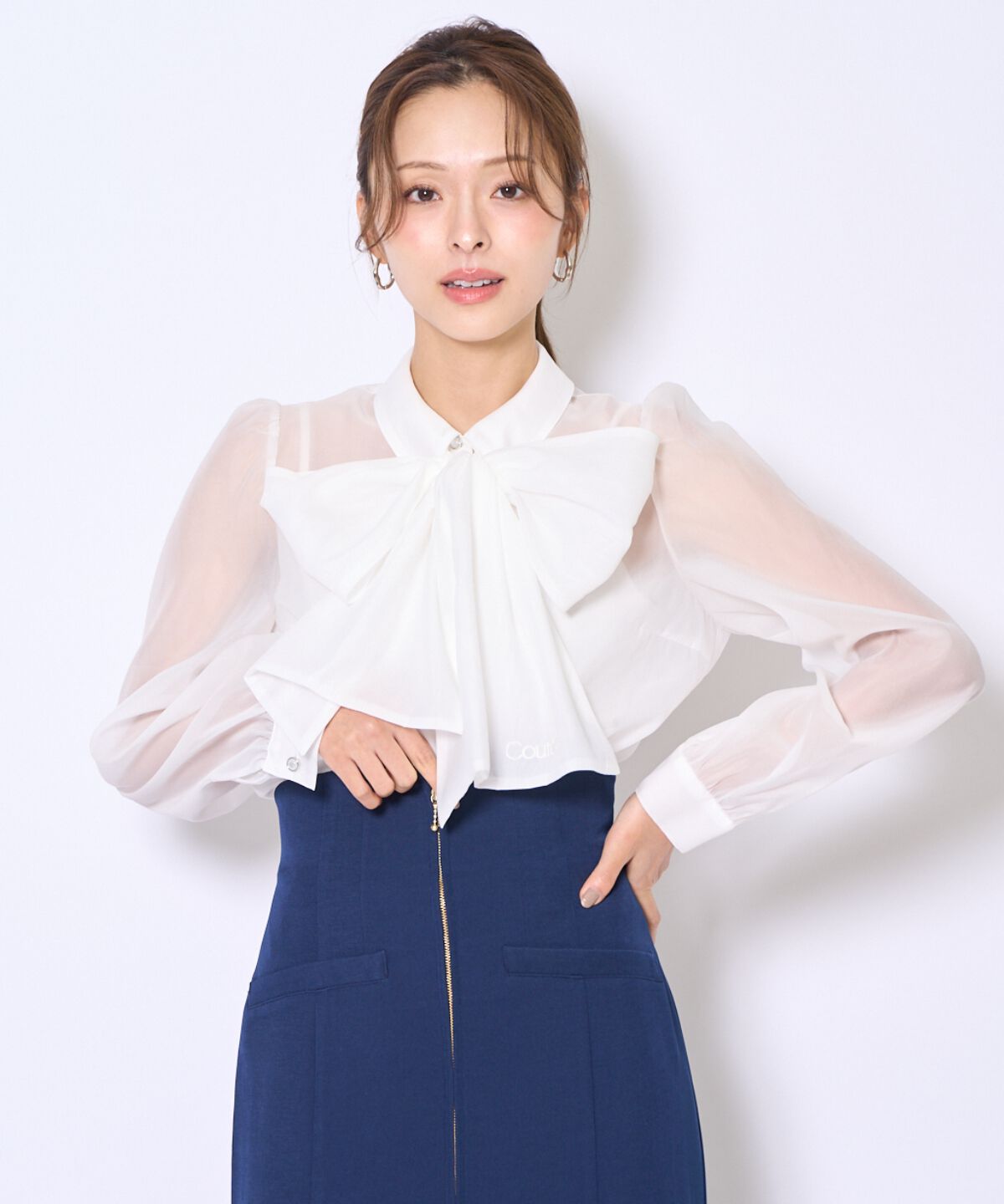 アンドクチュール「バタフライリボンシアー長袖ブラウス」|シャツ・ブラウス|オフ