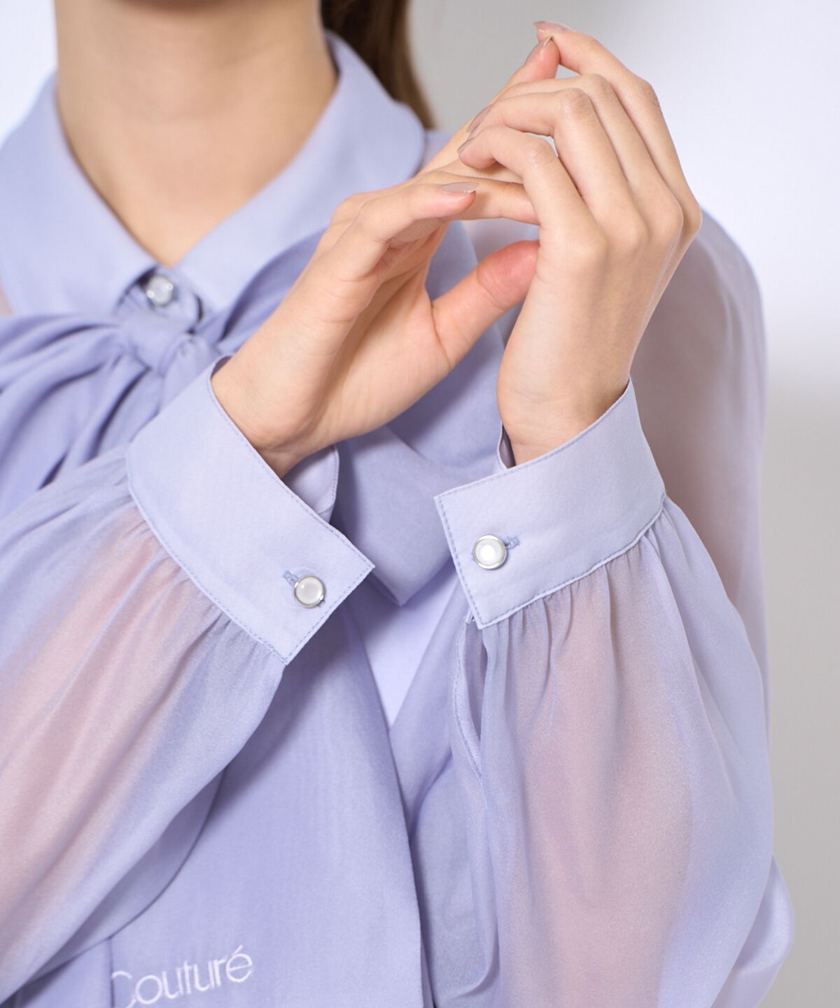 アンドクチュール「バタフライリボンシアー長袖ブラウス」|シャツ・ブラウス|