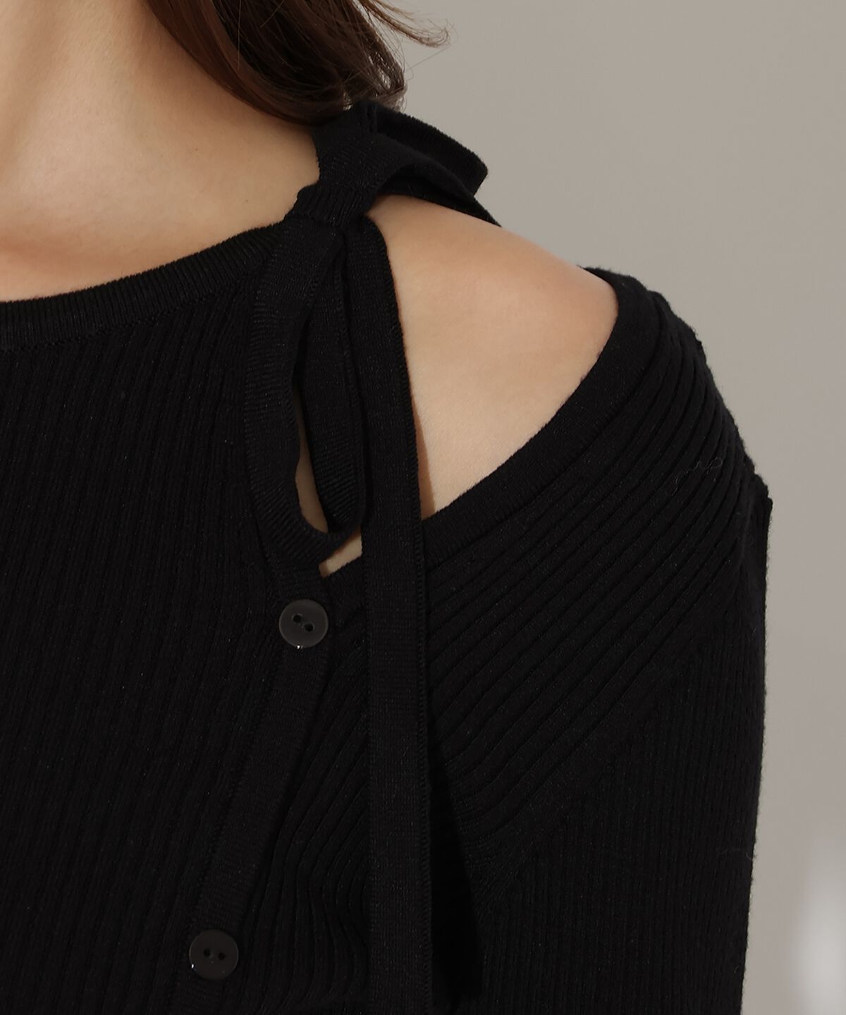 アンドクチュール「アシメリボンスリットプルオーバー」|ニット・セーター|