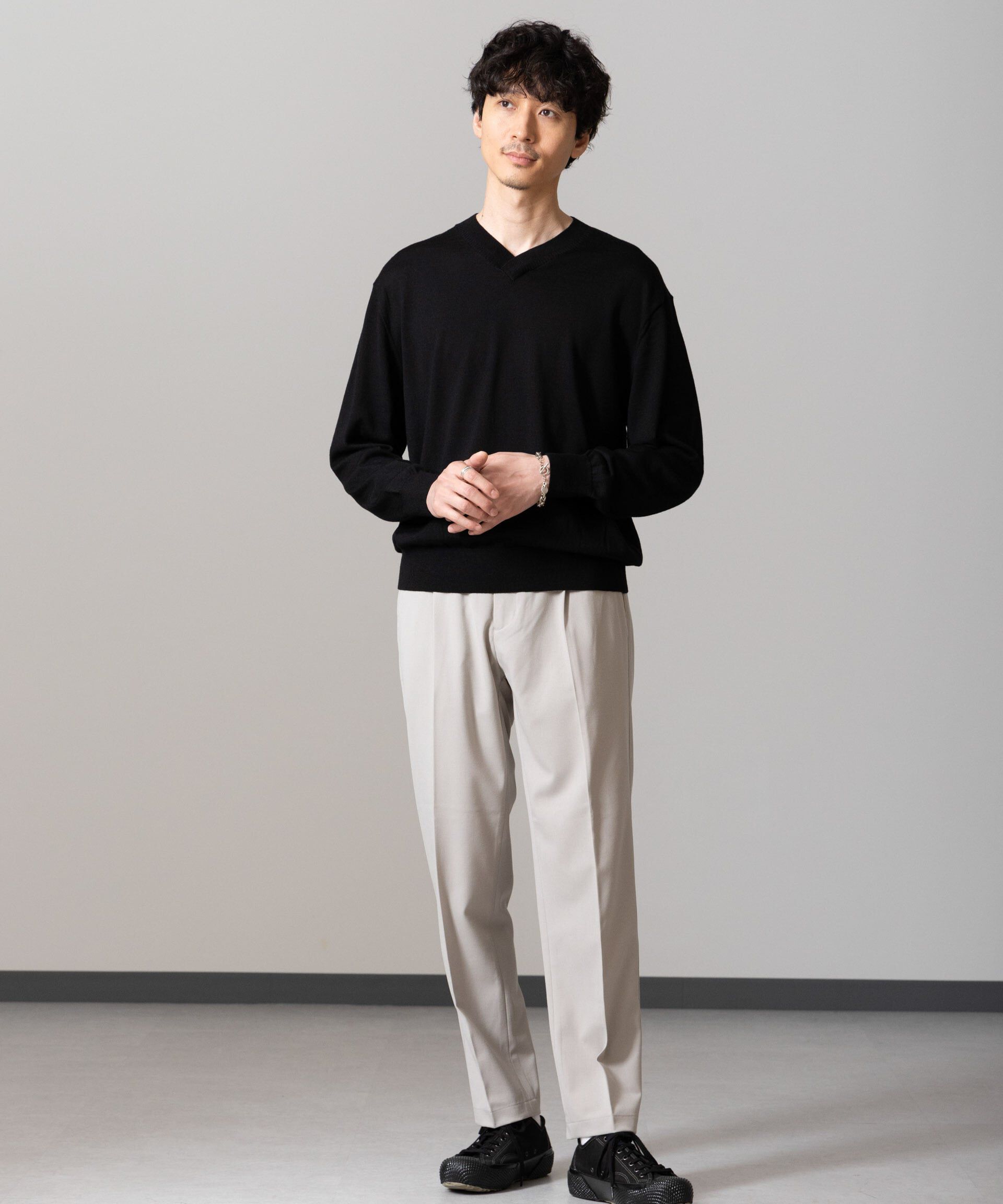 nano･universe「「毛玉レスニット」ファインゲージVネック」|ニット・セーター|