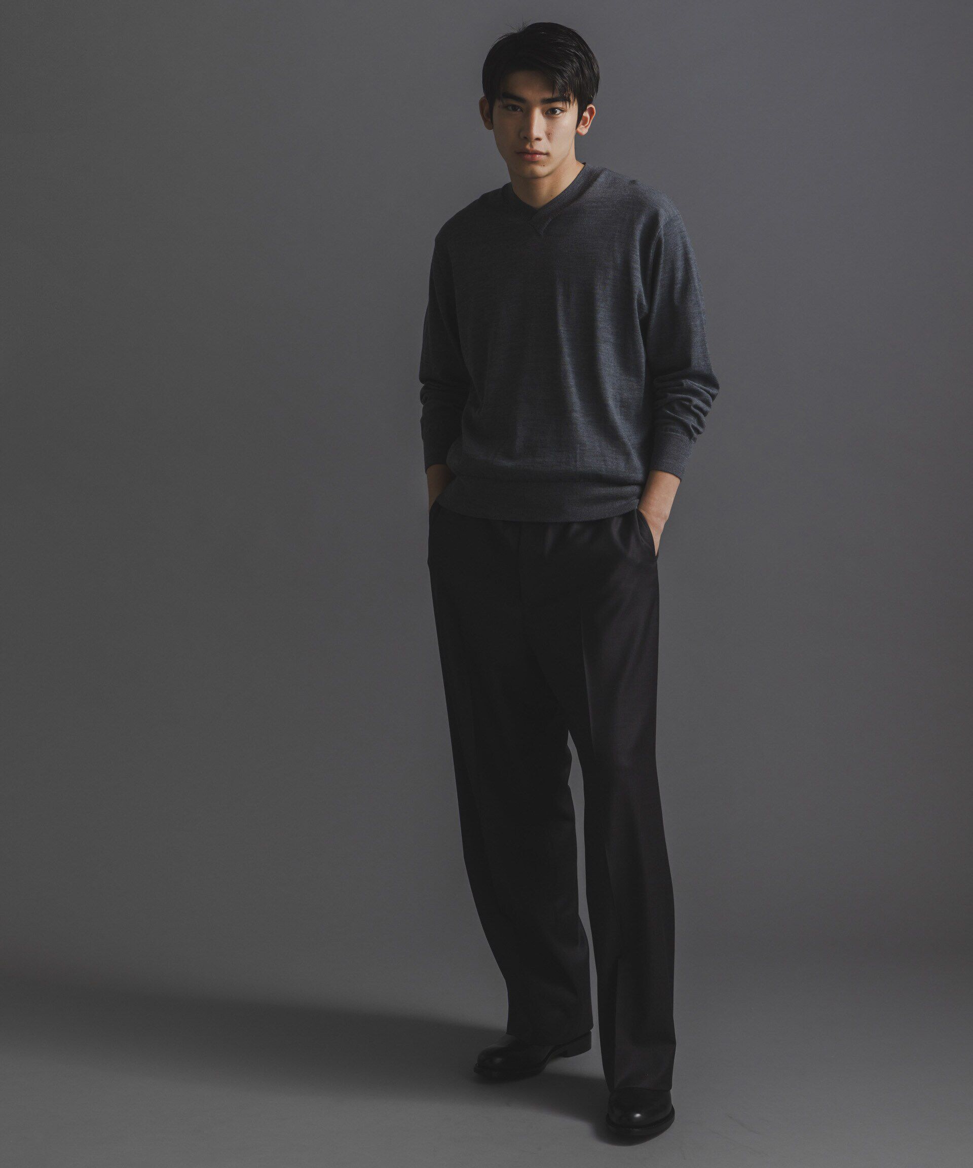 nano･universe「「毛玉レスニット」ファインゲージVネック」|ニット・セーター|