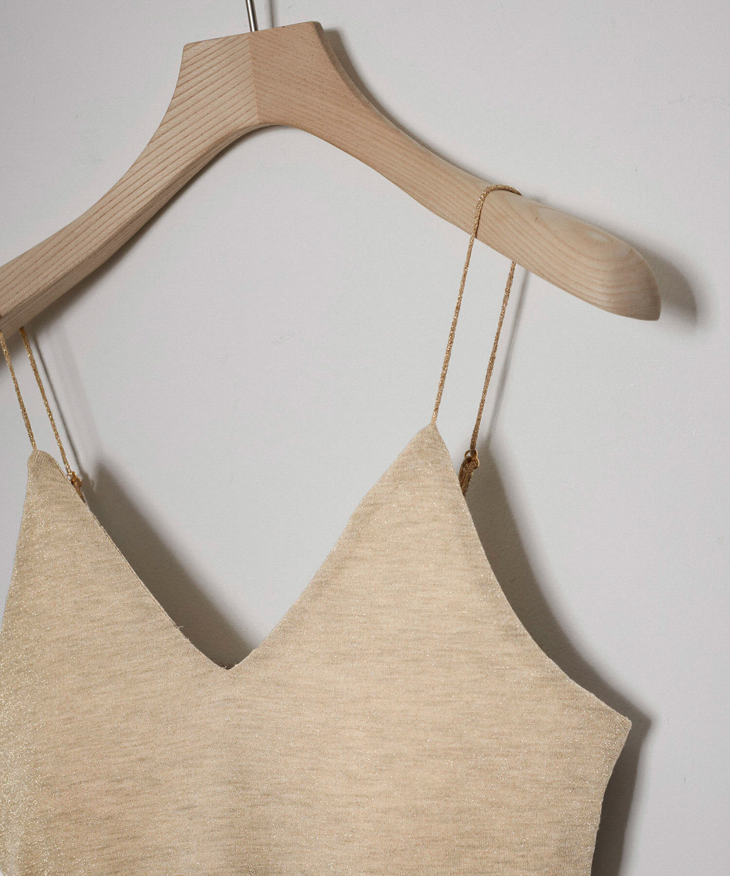 SALON adam et rope'「スパークルラメカップ付きVネックキャミ」|キャミソール|